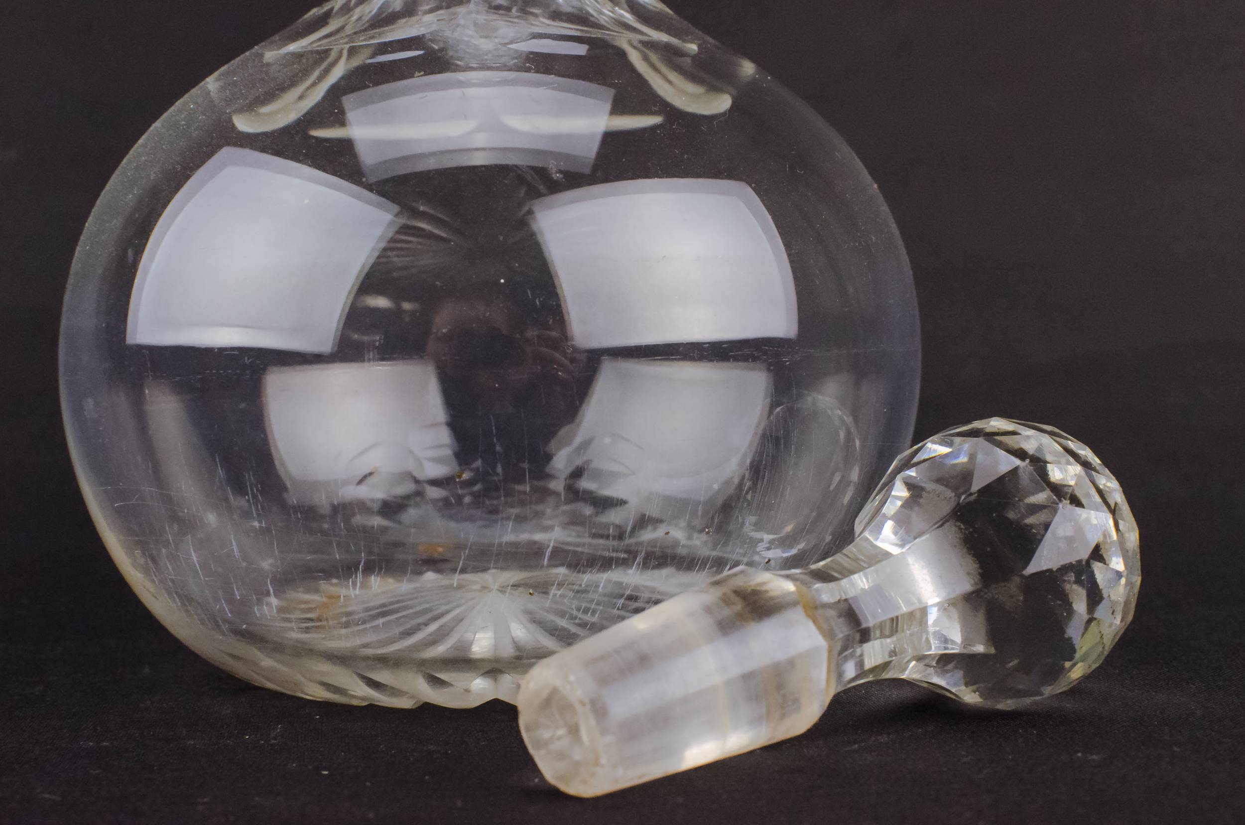 Victorian Cut Glass — Cut glass globular decanter 3
