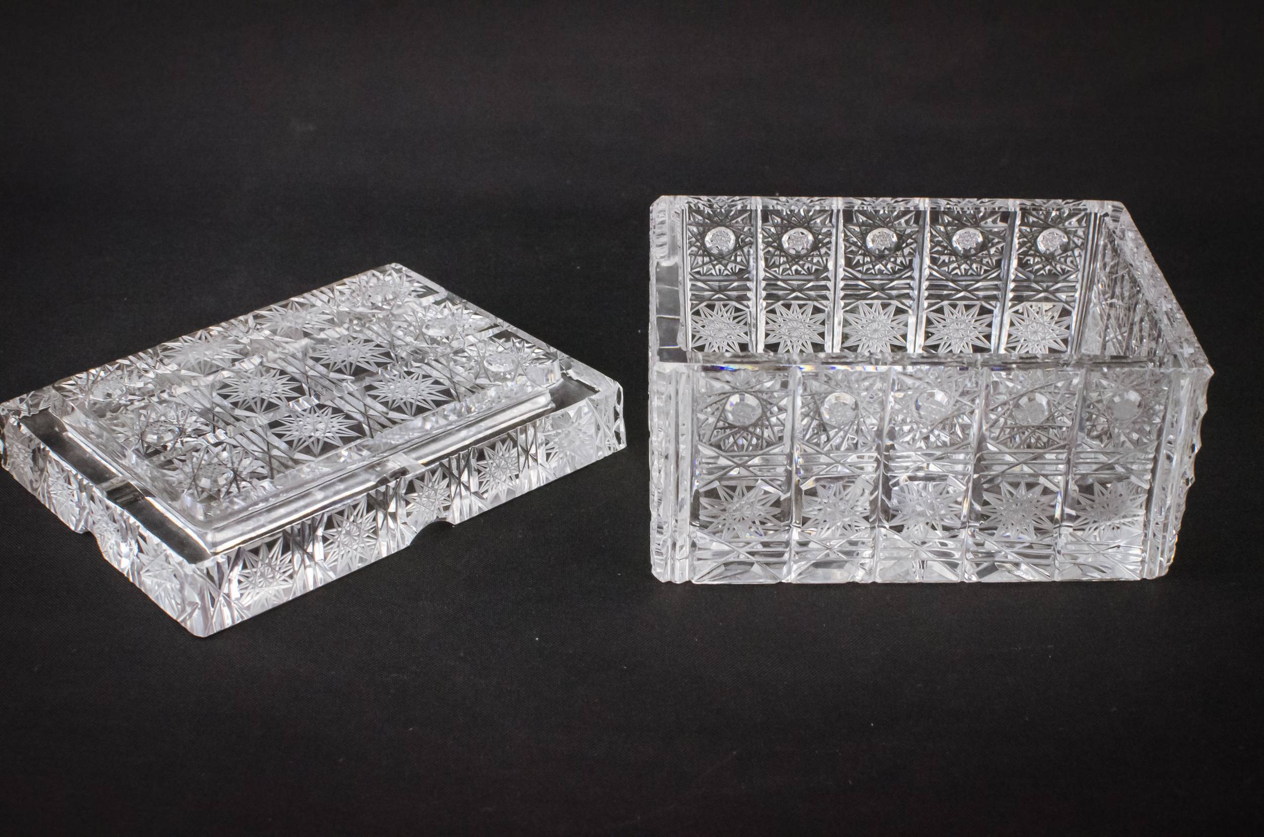 Delightful Vintage Glass — Small glass box 3