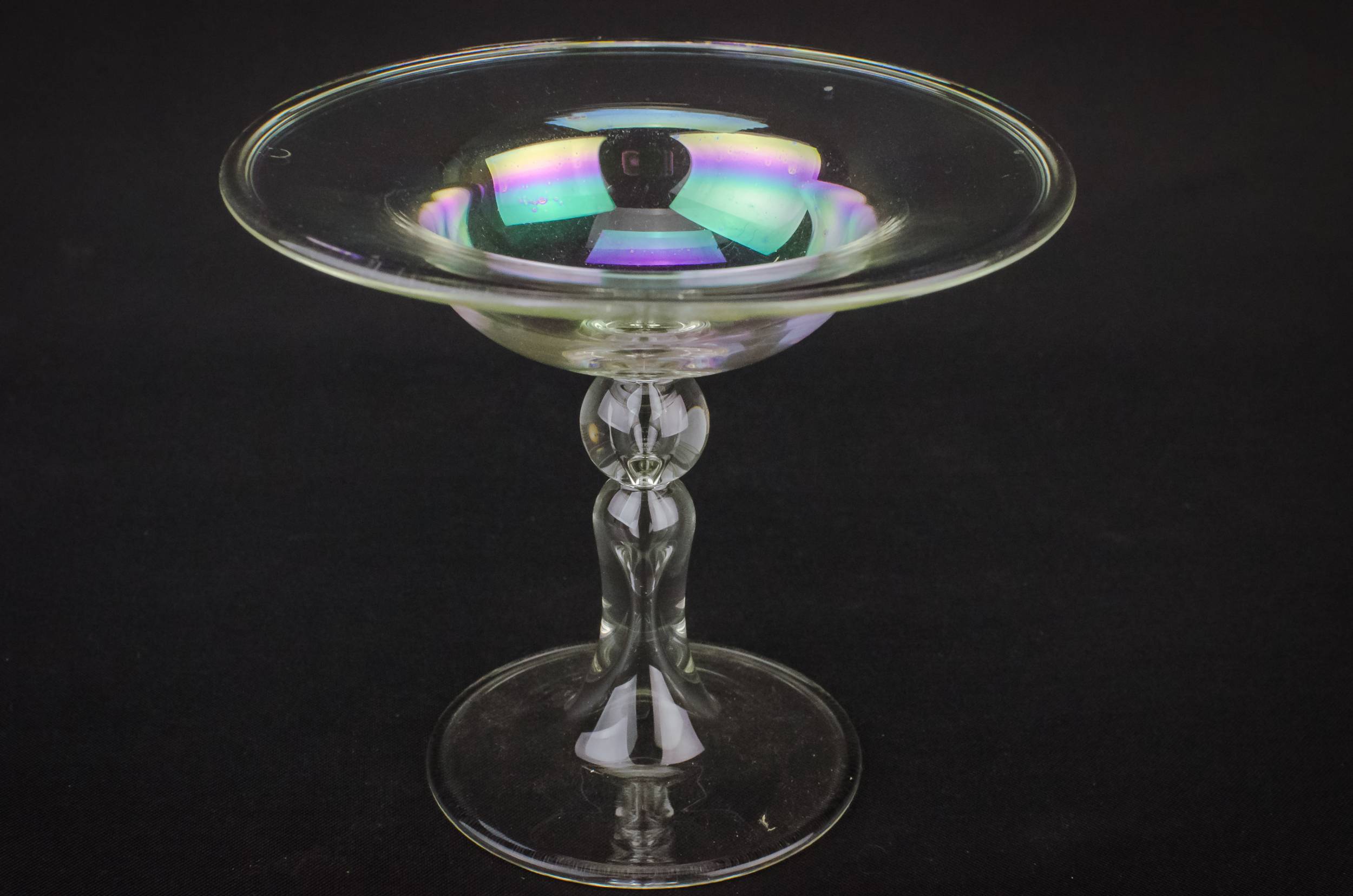 Elegant Vintage Glass — Modernist glass bowl 2