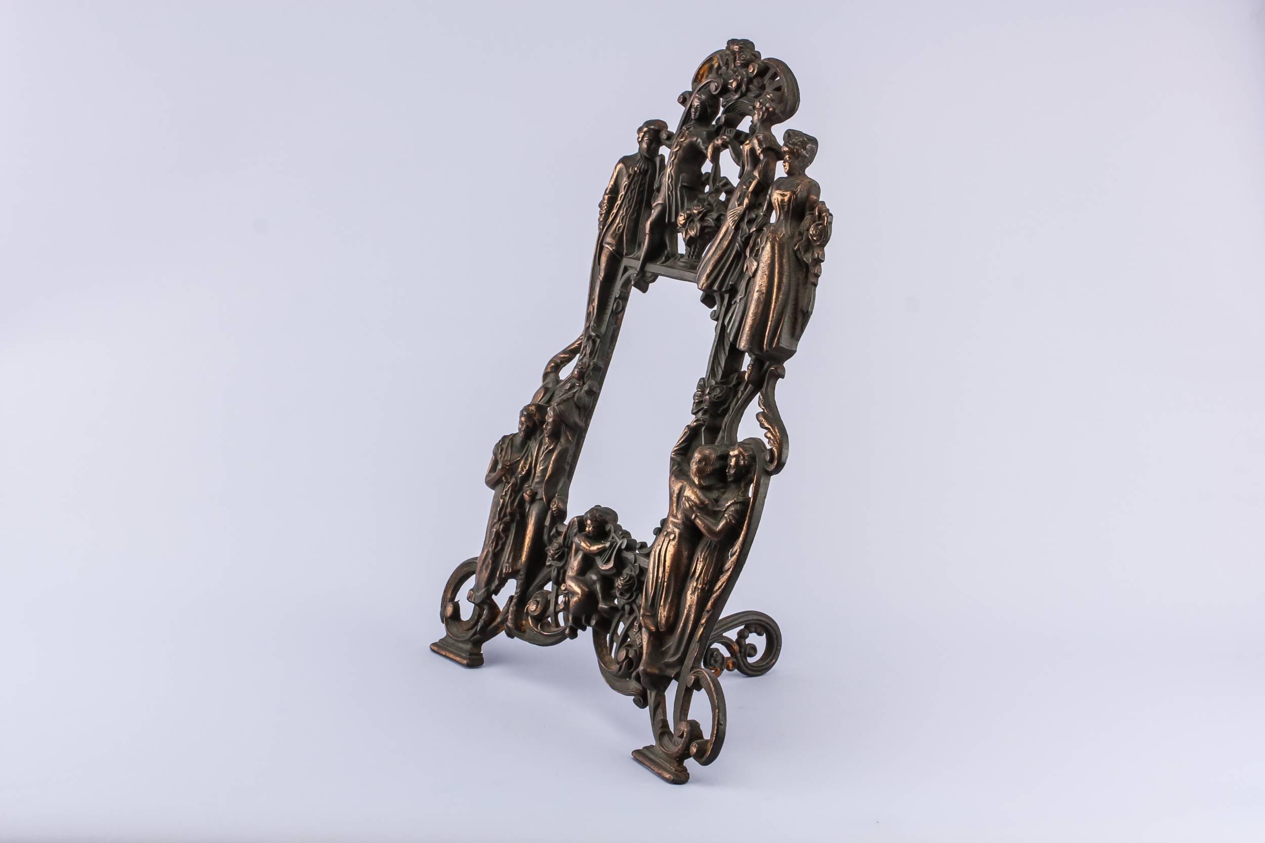 Cast Iron Antique — Cast iron picture frame 1