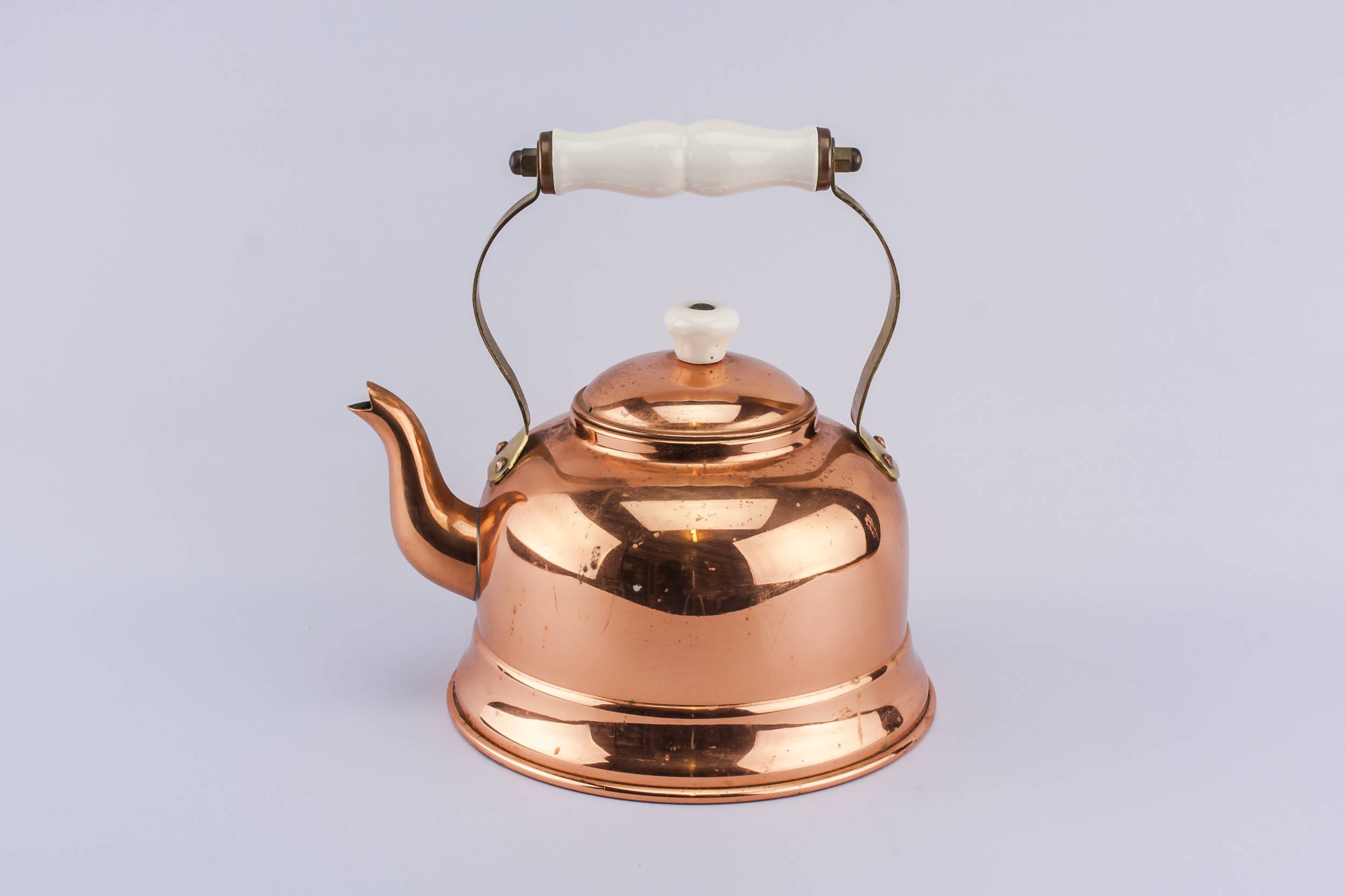 Copper Vintage KETTLE — Medium copper kettle