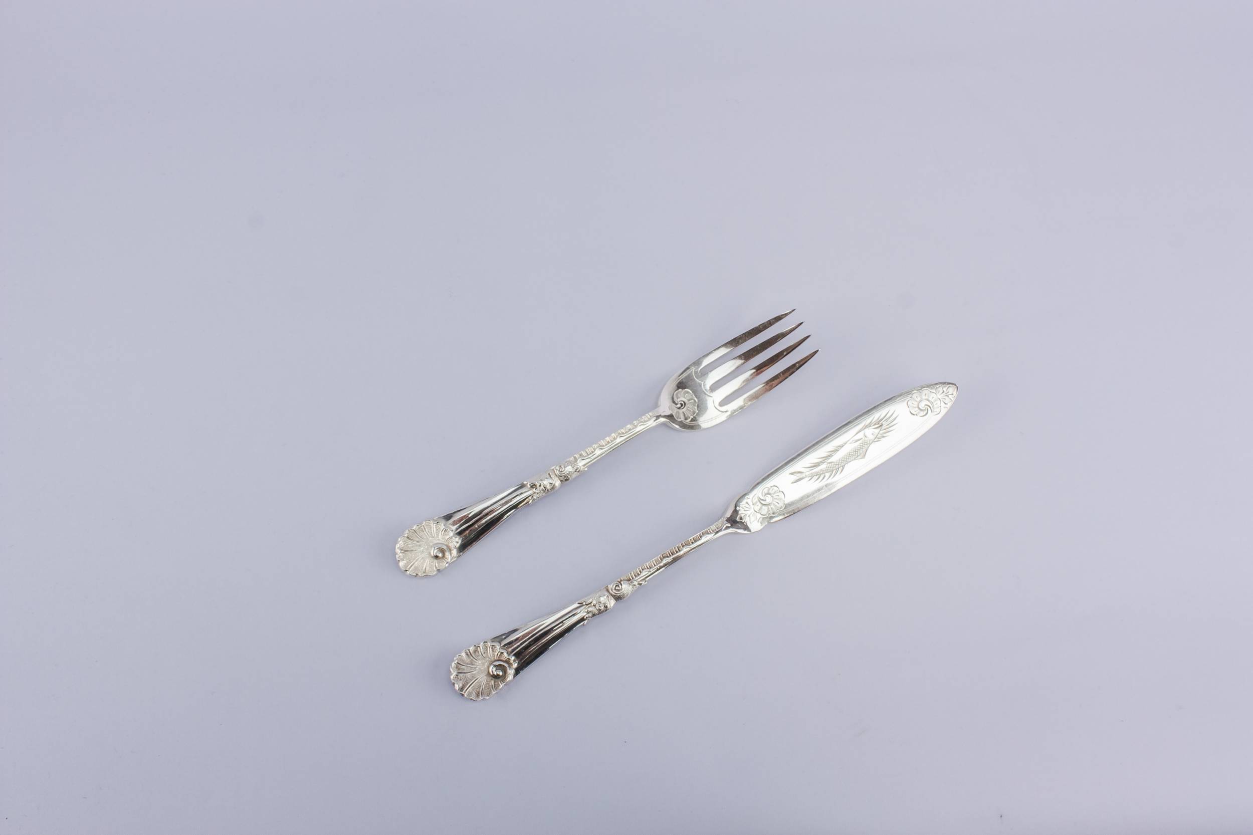 Cutlery set for twelve