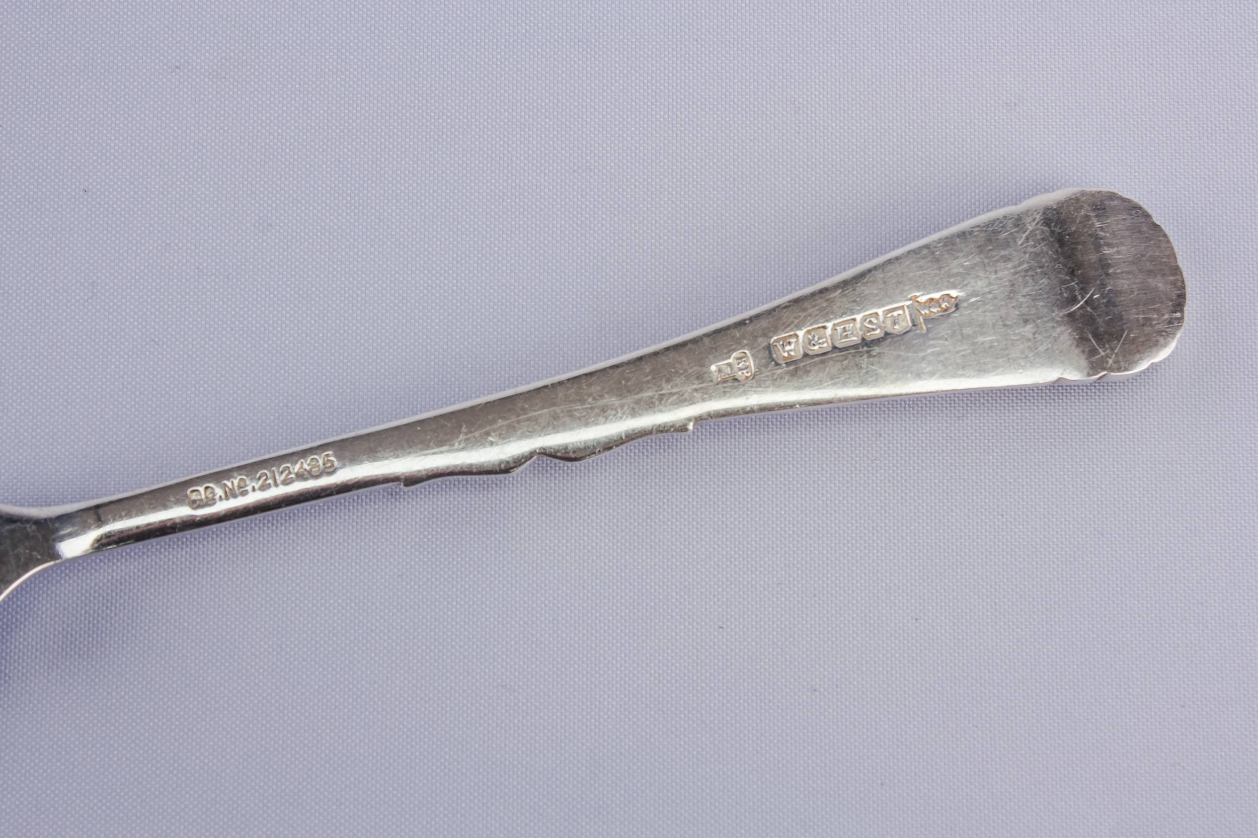 Cutlery set for twelve 4