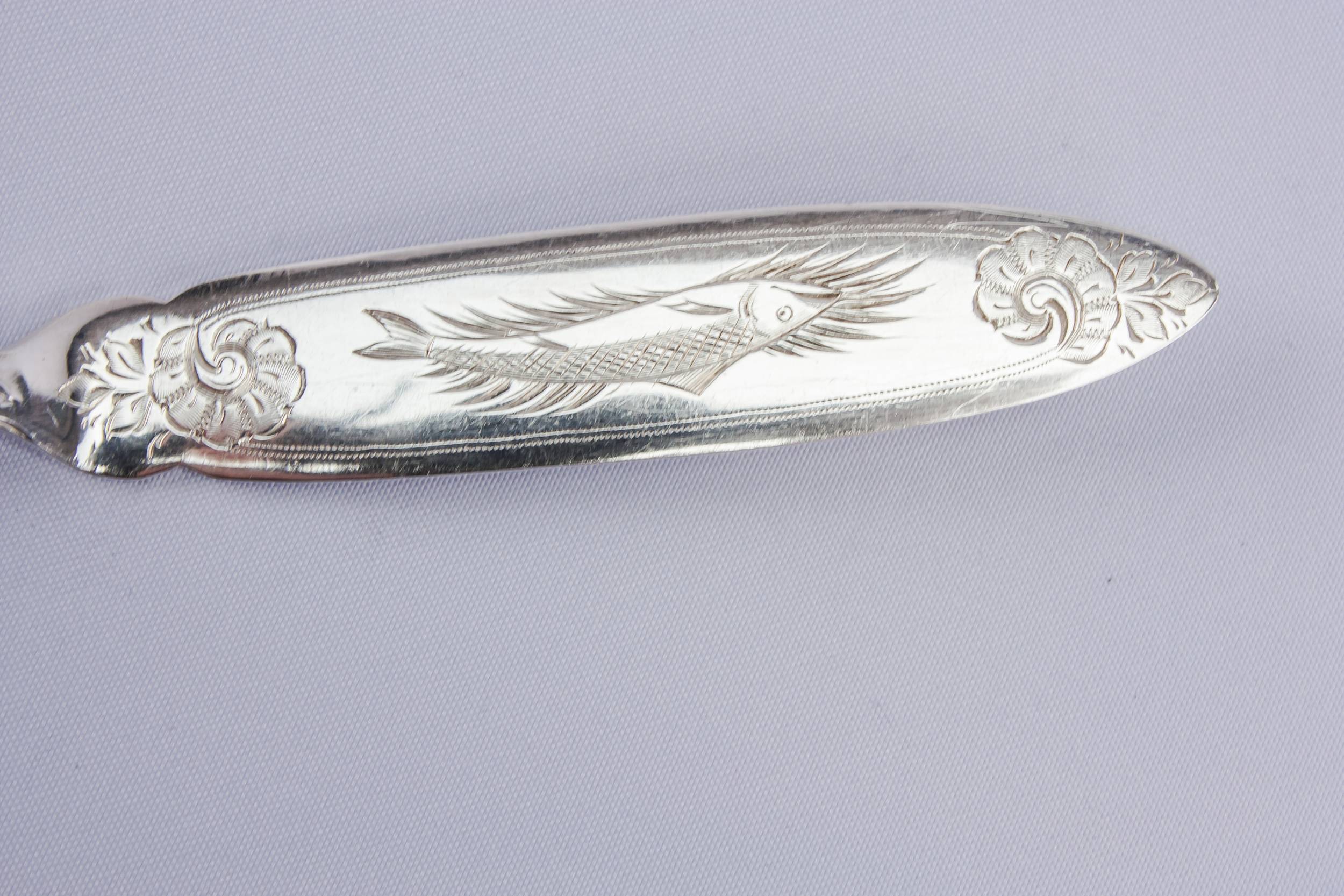 Cutlery set for twelve 5