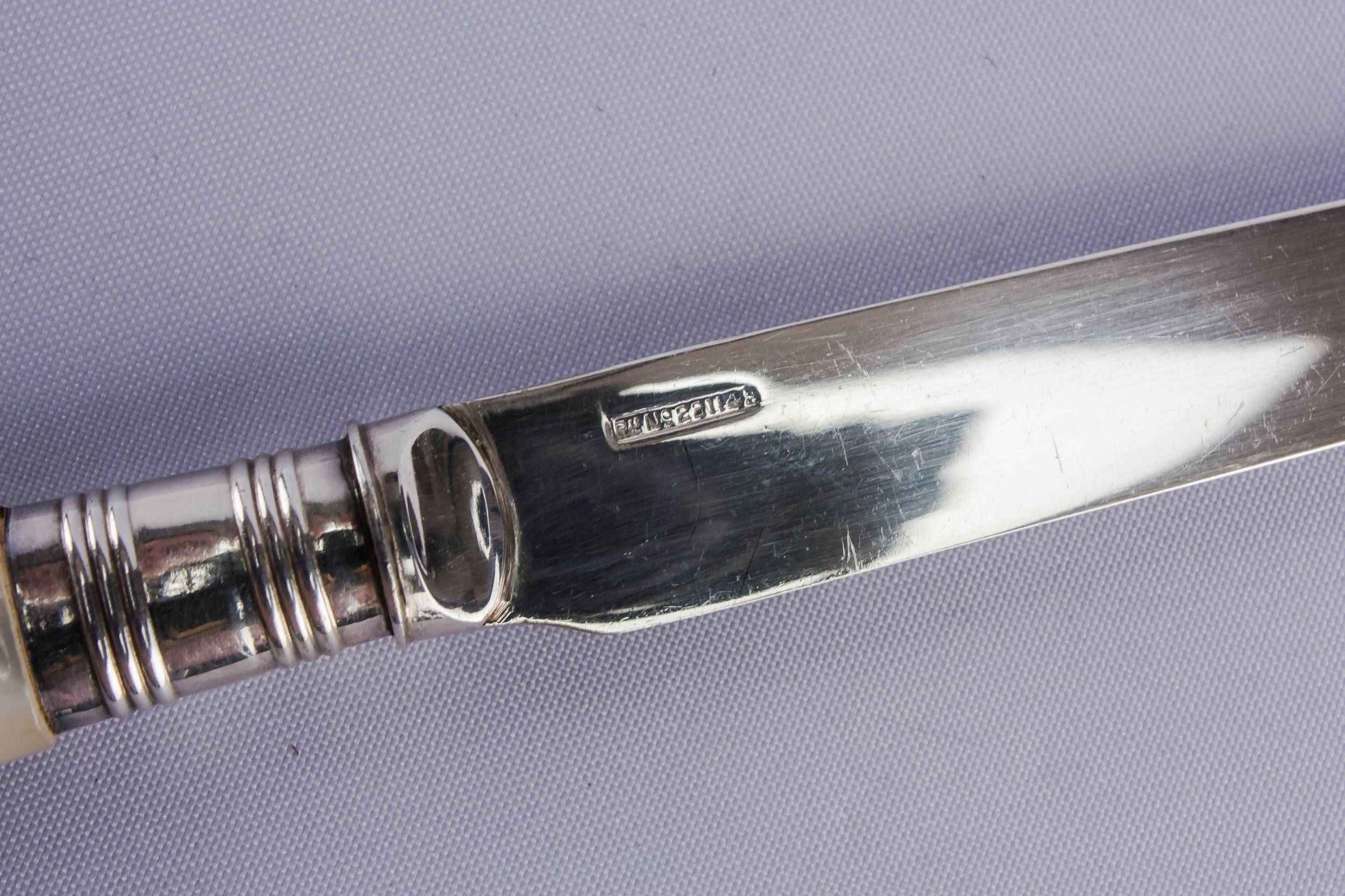 Cutlery set for six 3