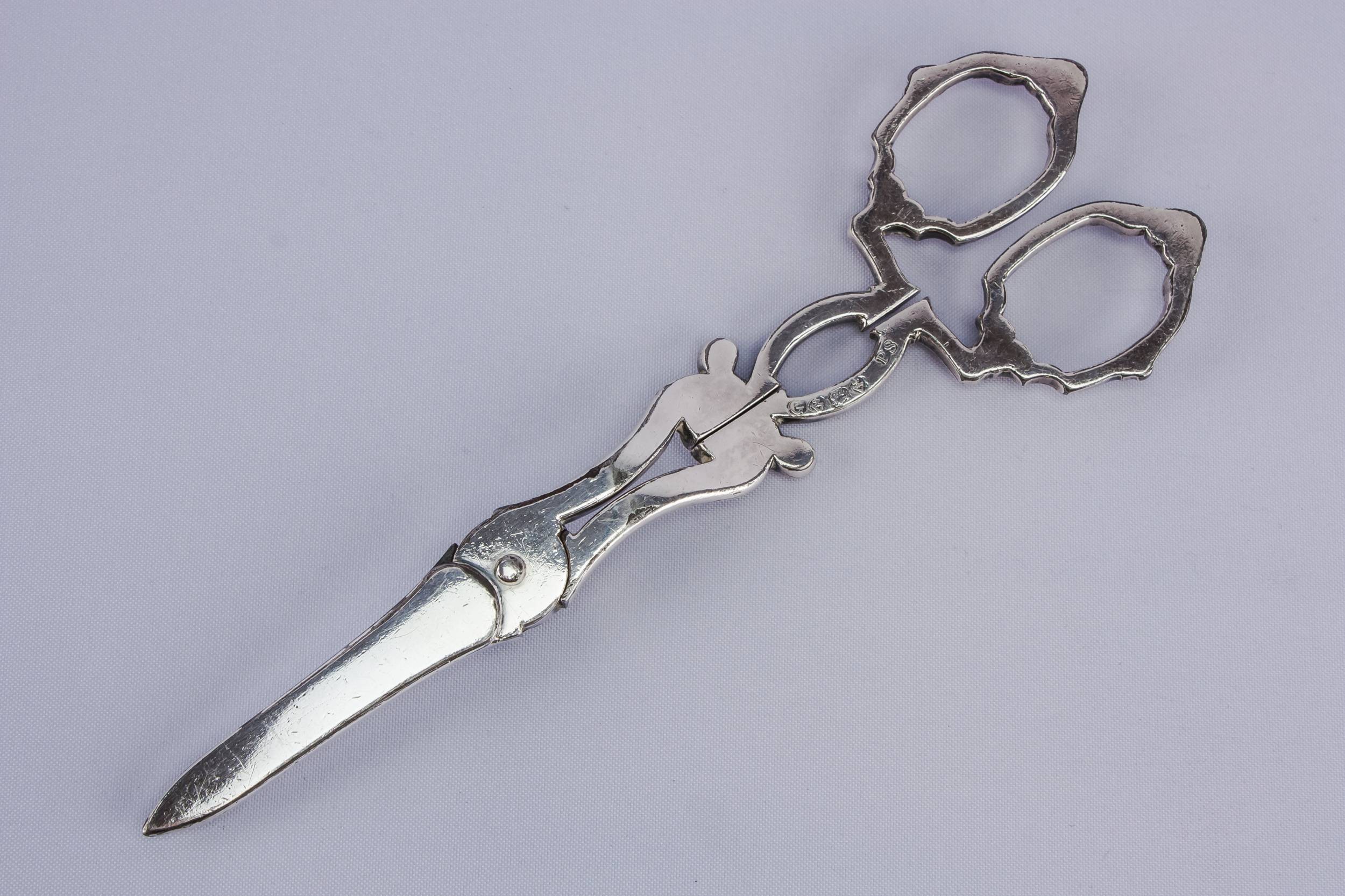 Antique Beautiful Cutlery — Medium grape shears 1