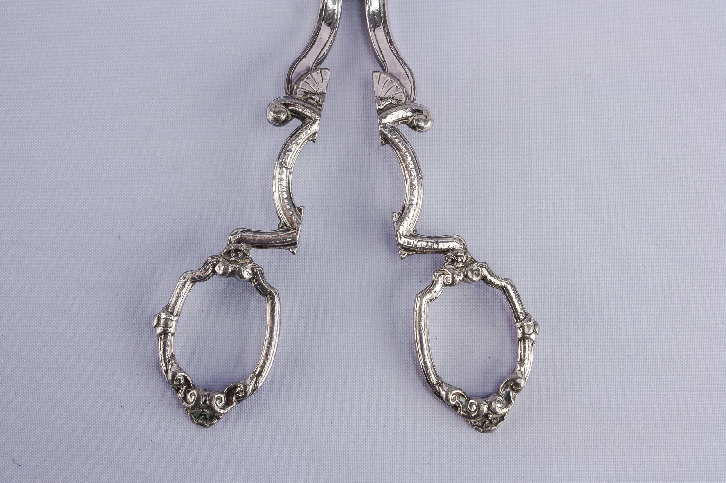 Antique Beautiful Cutlery — Medium grape shears 2
