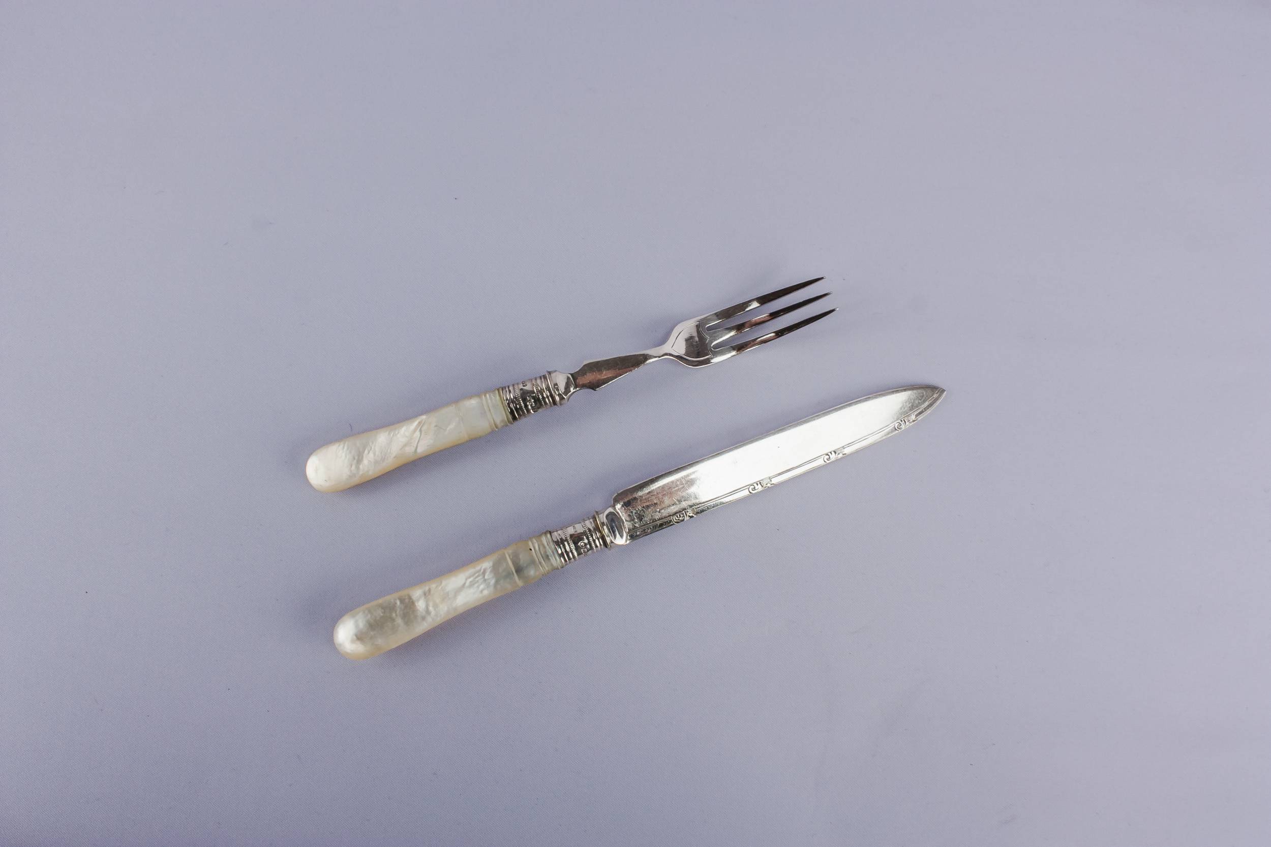 Cutlery set for eight