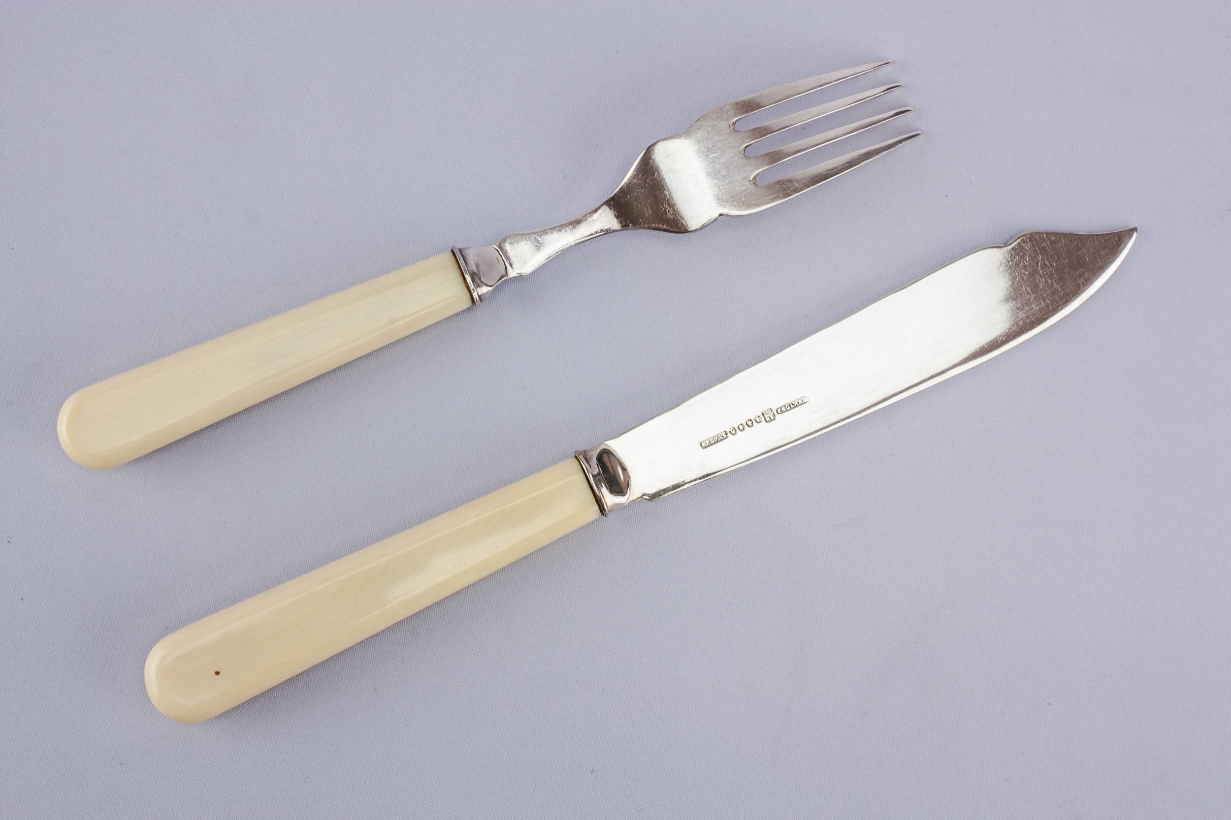 Cutlery set for eight 2