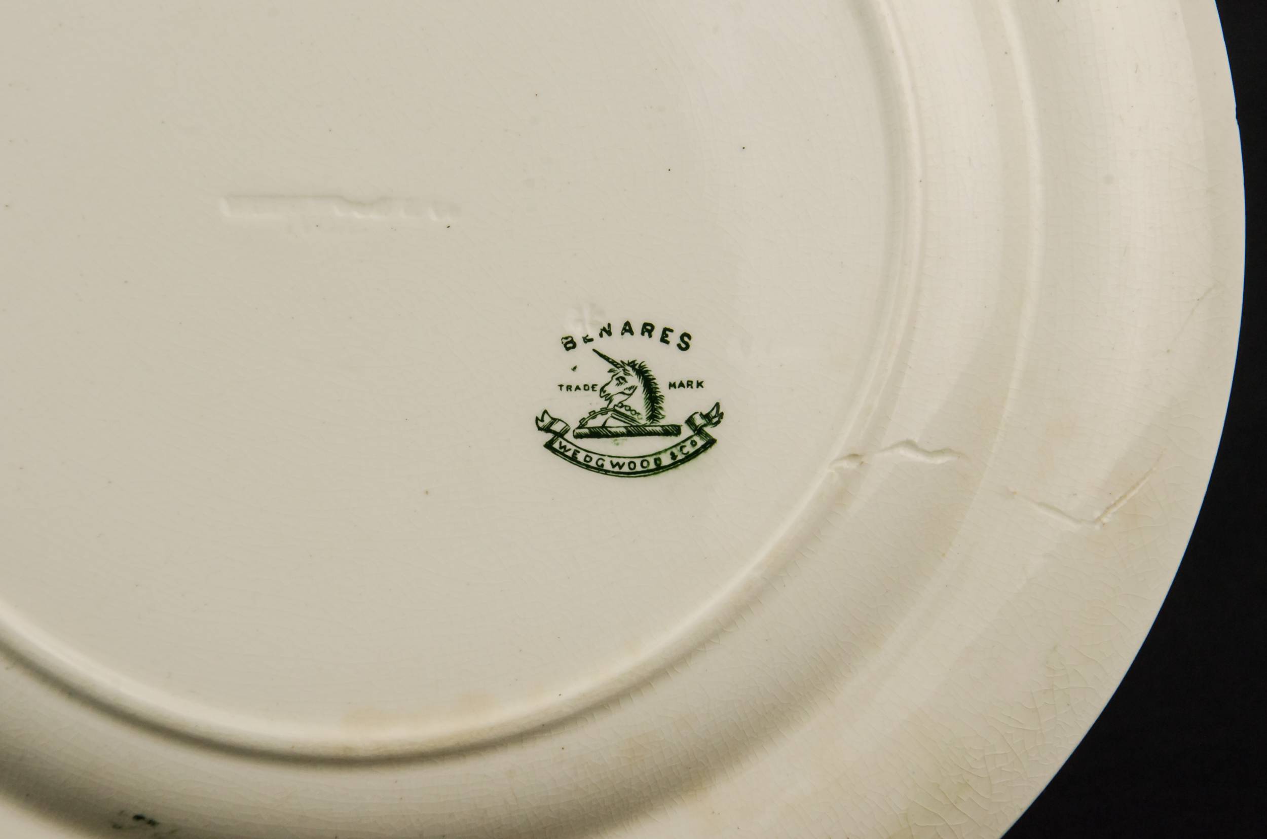 Green Elegant Wedgwood — 2 pottery dinner plates 4