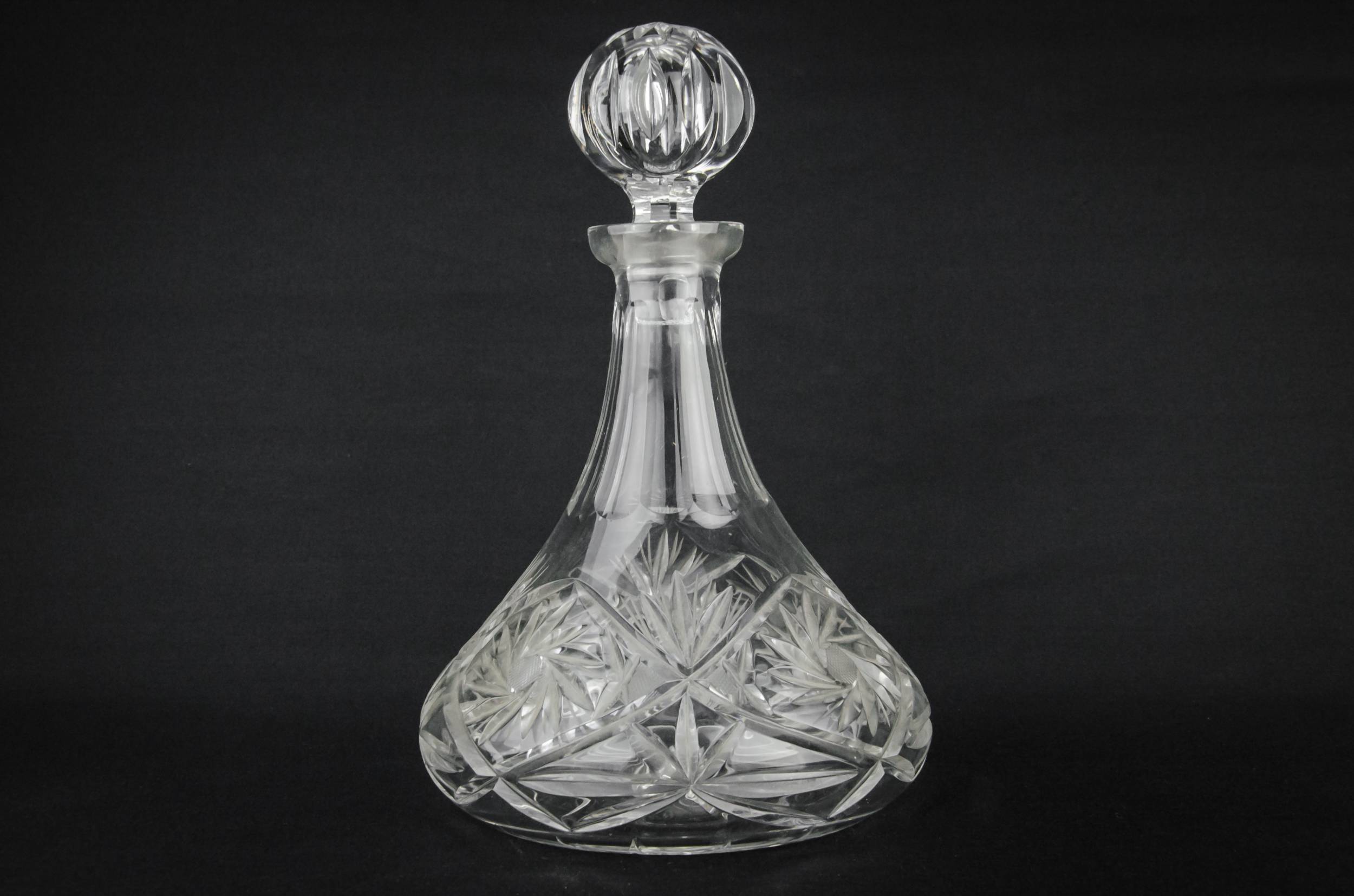 Pyramid Vintage Sherry — Cut glass sherry ship decanter 4
