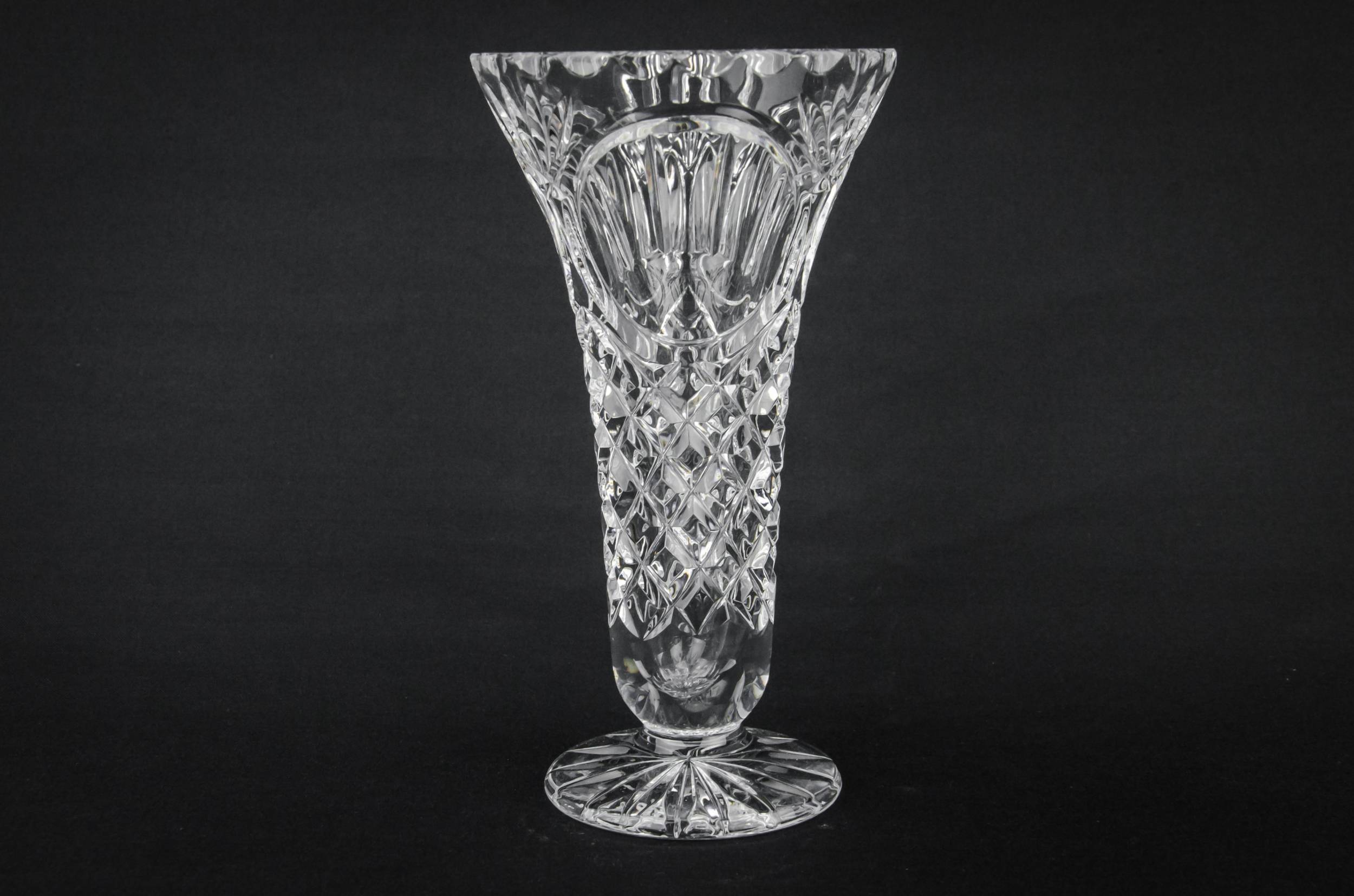 Vintage Glass Diamond — Glass Modernist vase 1