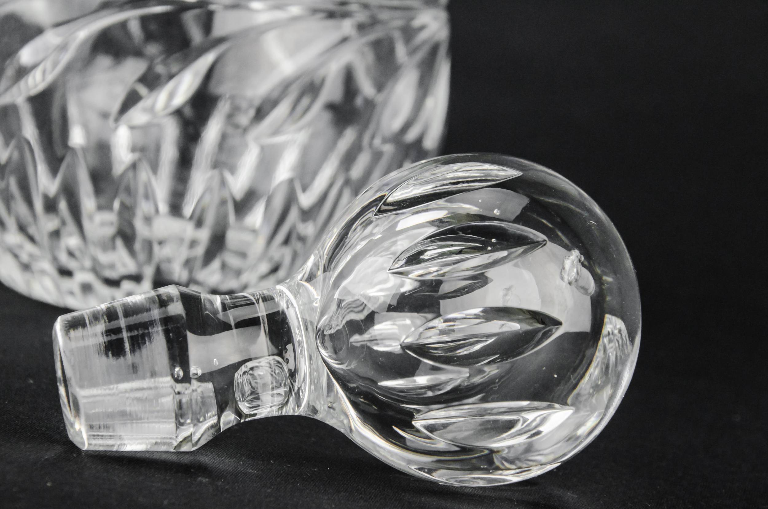 Vintage Mallet Wine — Moulded glass mallet decanter 1