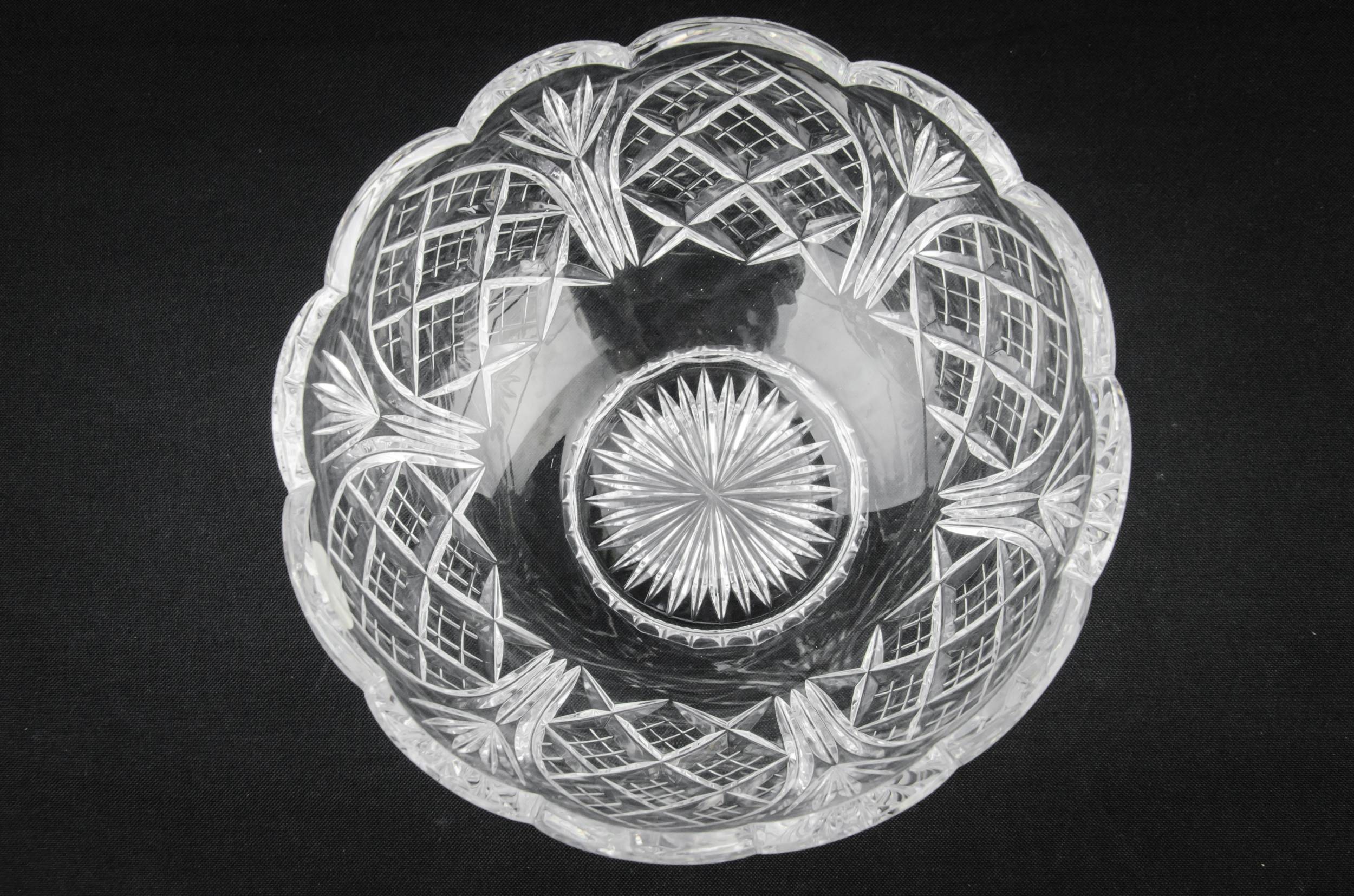 Vintage Classical Cut — Retro cut glass serving bowl 1