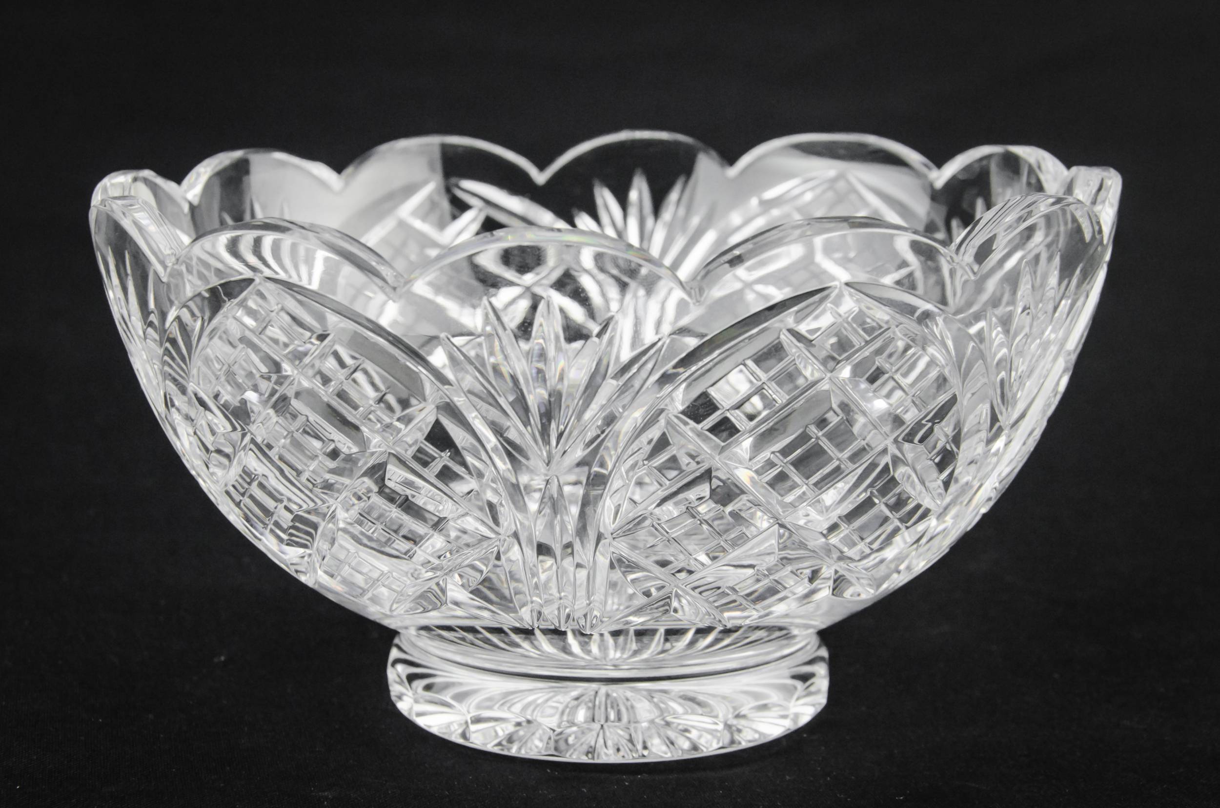 Vintage Classical Cut — Retro cut glass serving bowl 2