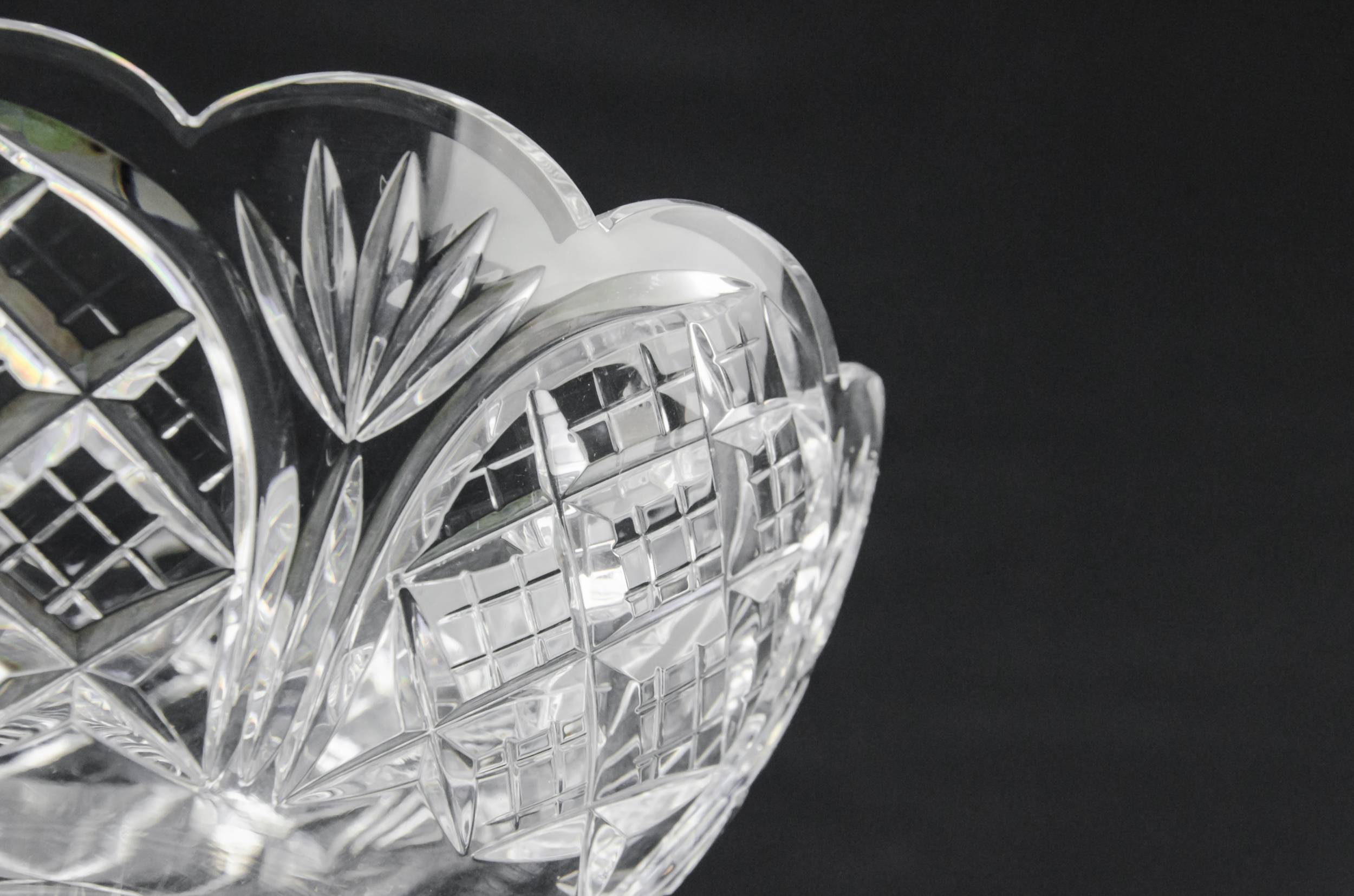 Vintage Classical Cut — Retro cut glass serving bowl 3