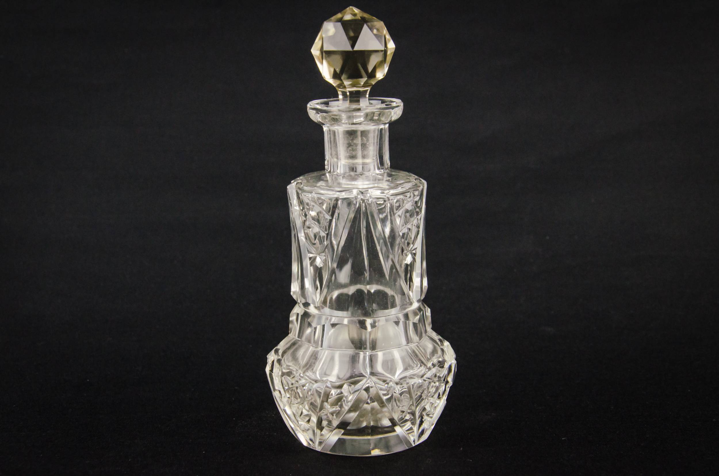Perfume Bottle Cut — Cut glass perfume bottle 2