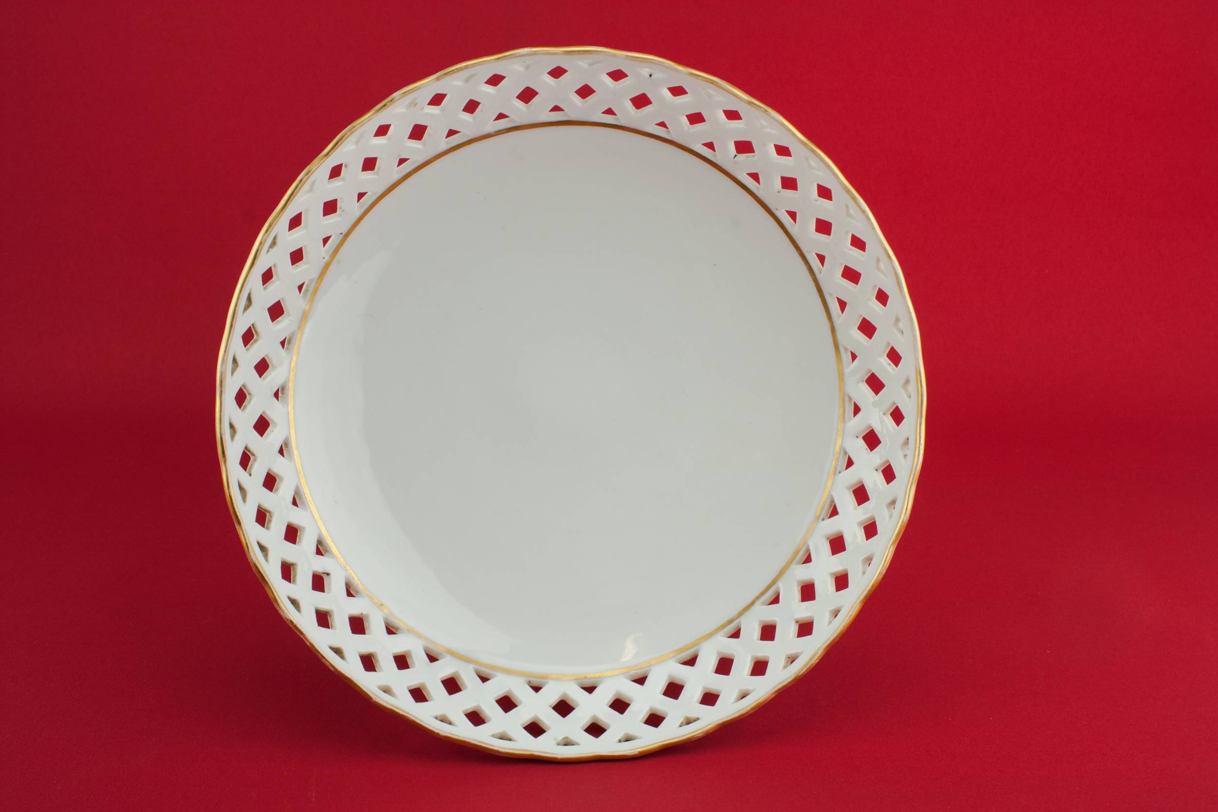 Victorian Antique Pottery — Victorian pottery cake stand 1