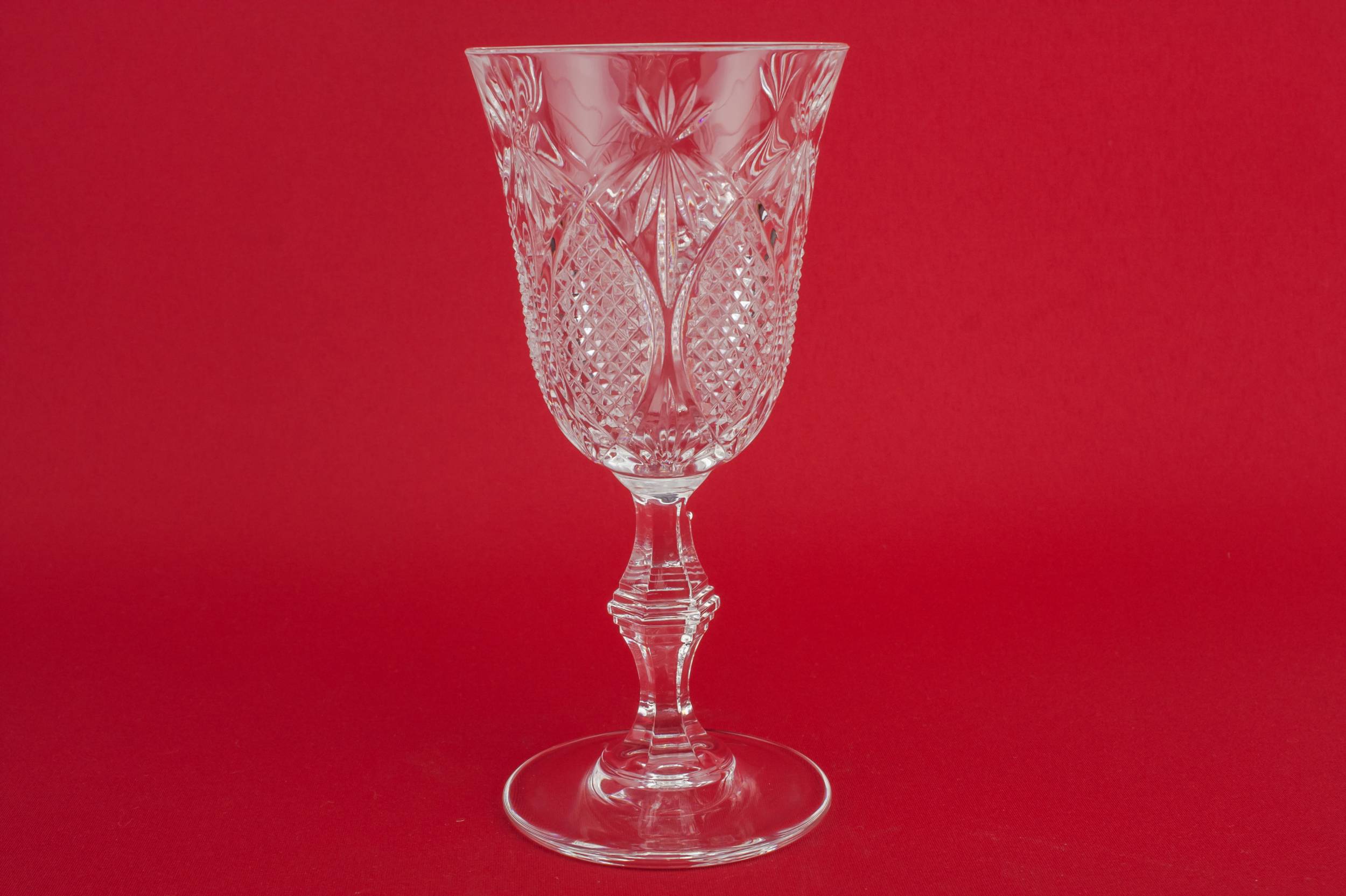 Cut Crystal Hobnail — 8 medium wine glasses 3