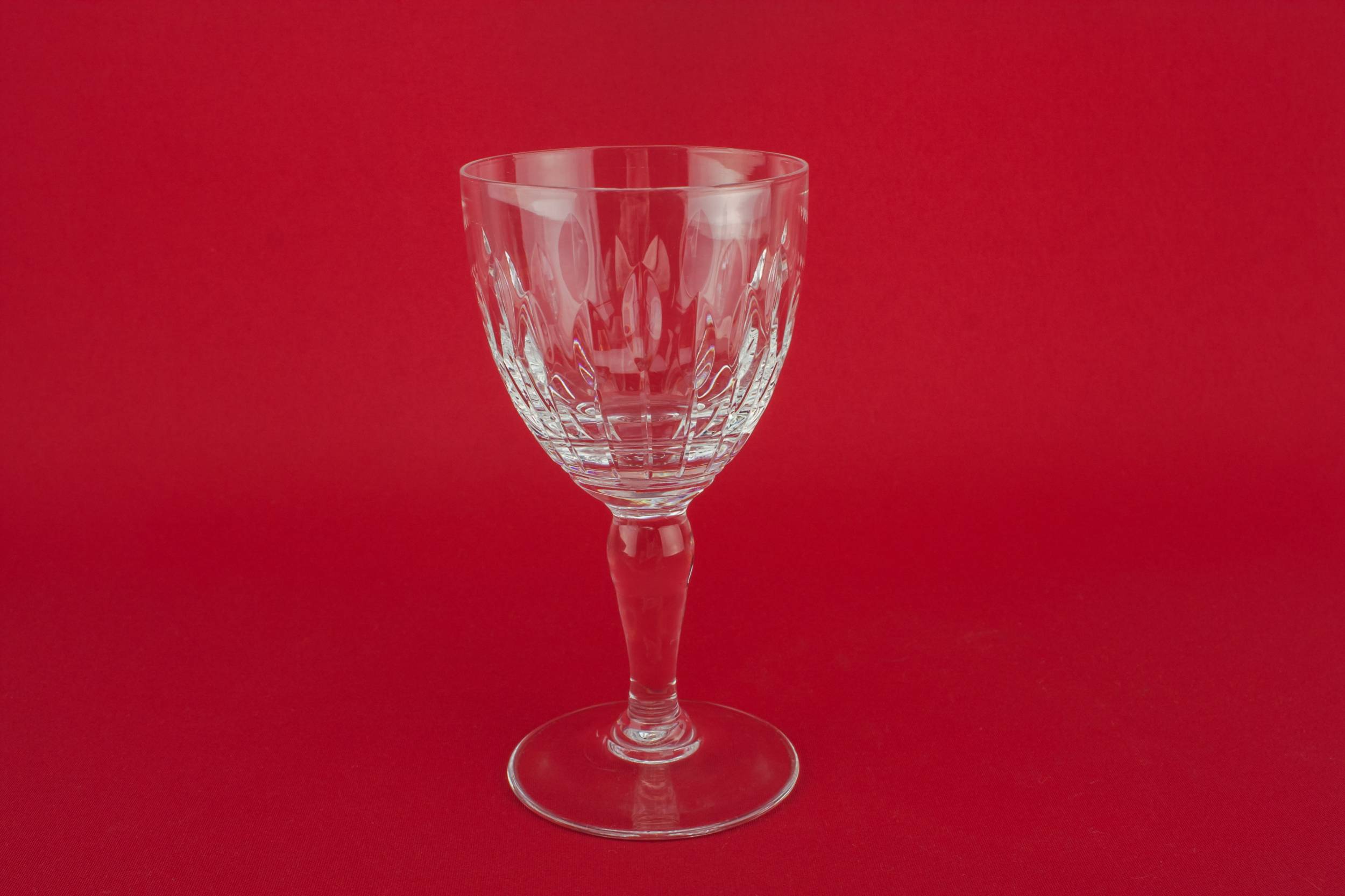 Modernist Cut Dessert — Stem wine glass