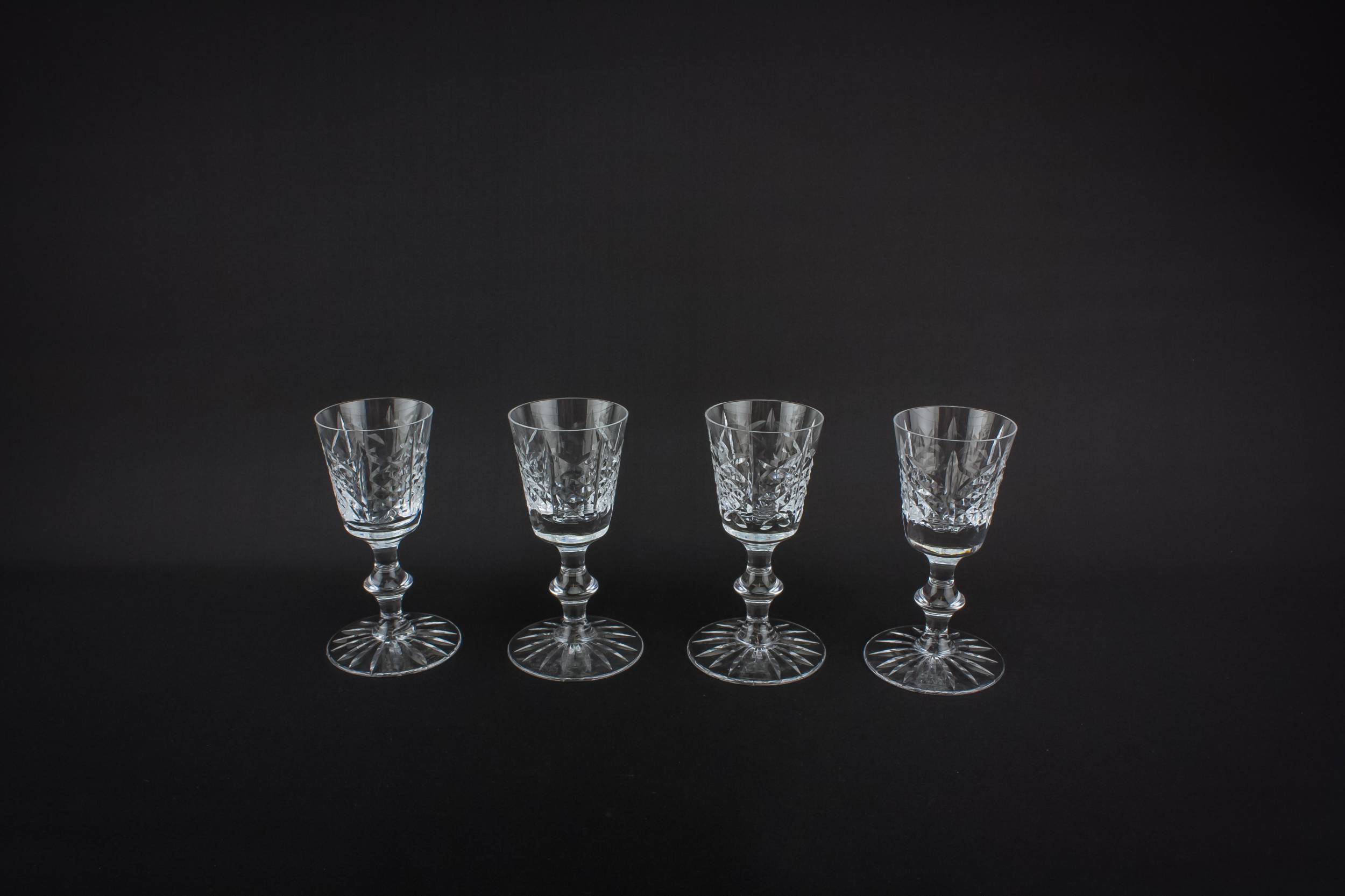 Retro Cut Crosshatch — 4 cut glass shot glasses 4