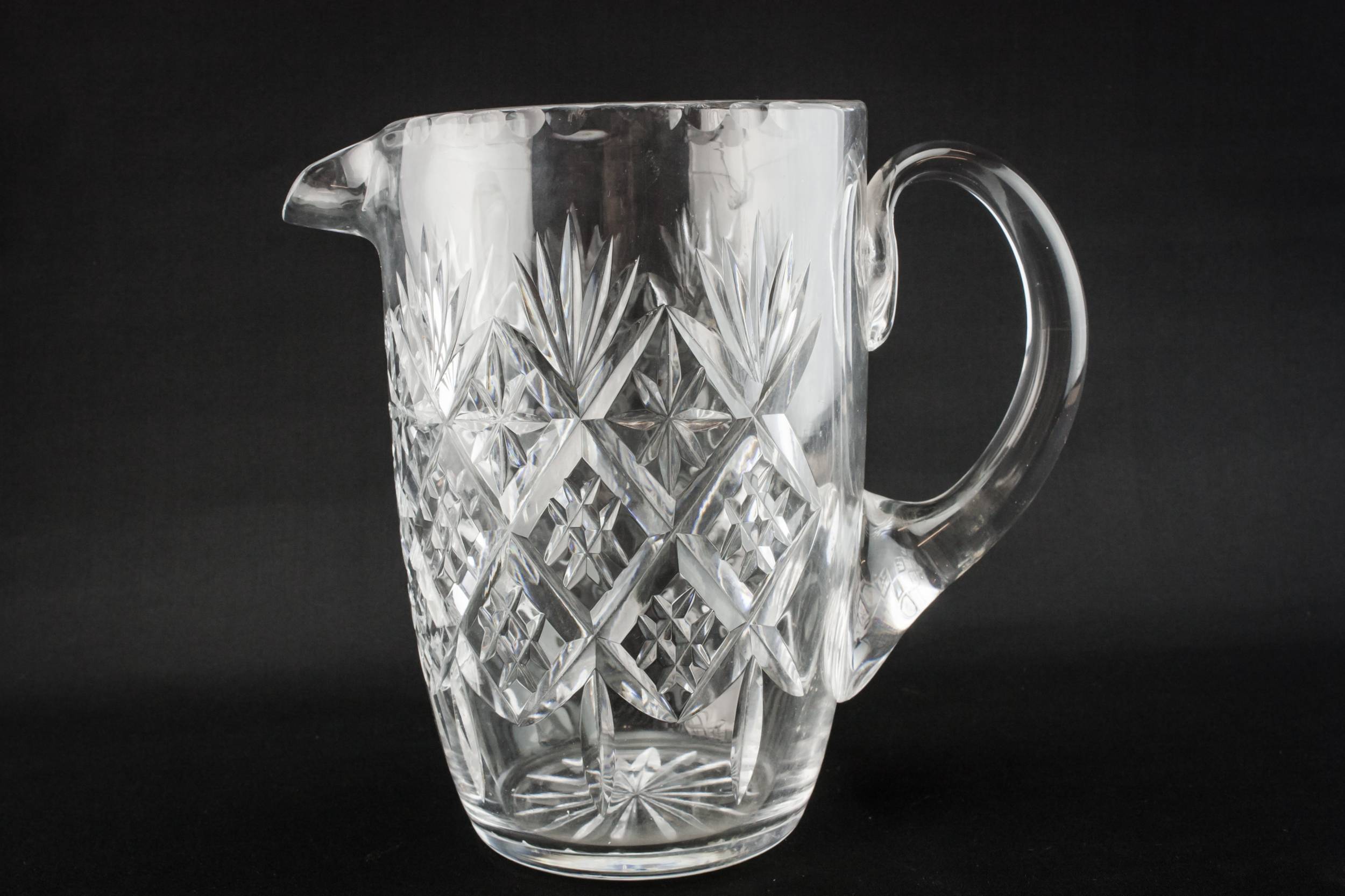 Classical 1L Glass — Mid-Century Modern water jug 1