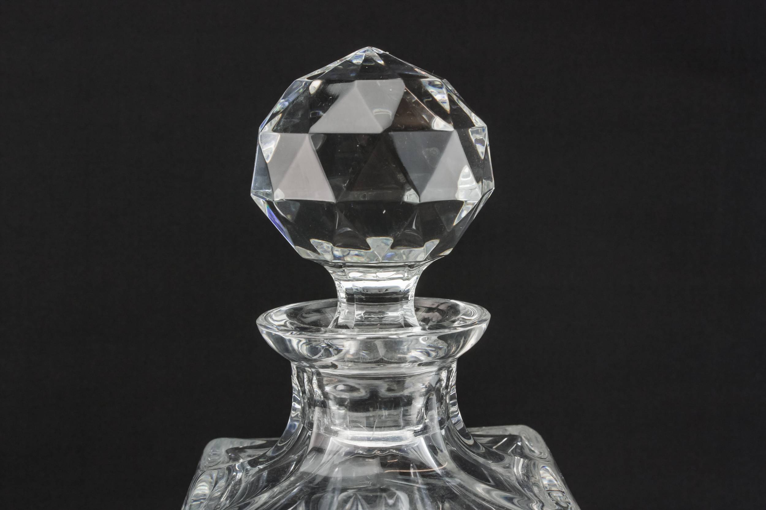 Cut Glass Crystal — Square cut glass decanter 2
