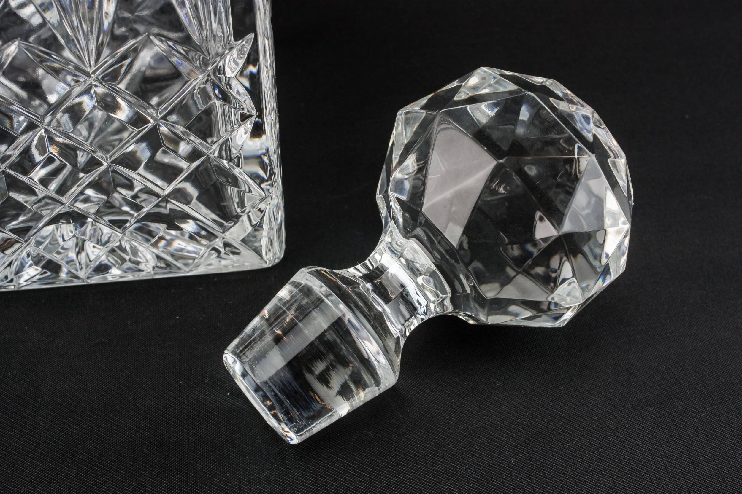 Cut Glass Crystal — Square cut glass decanter 1