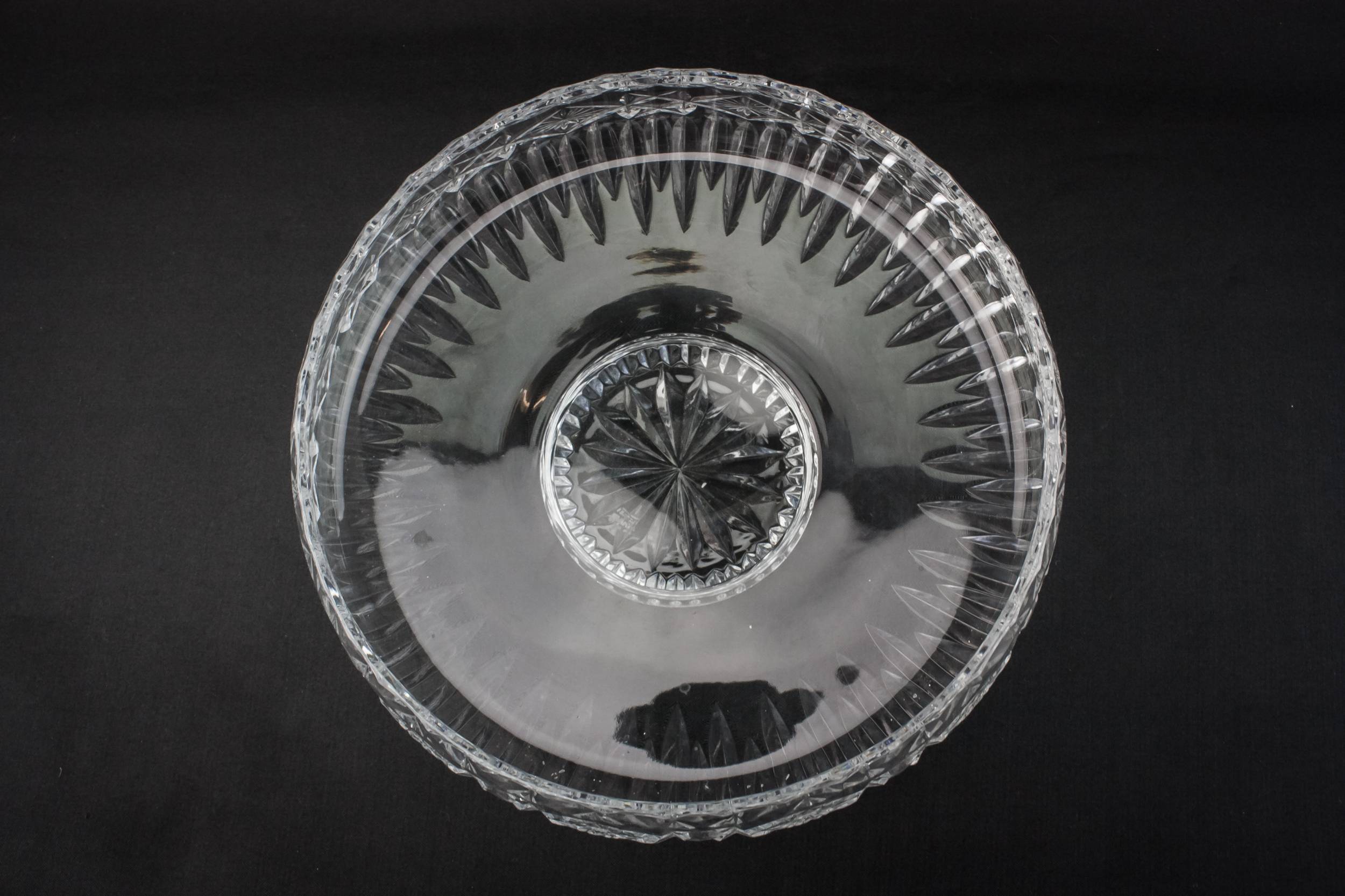 Elegant Retro Dish — Retro glass bowl 1