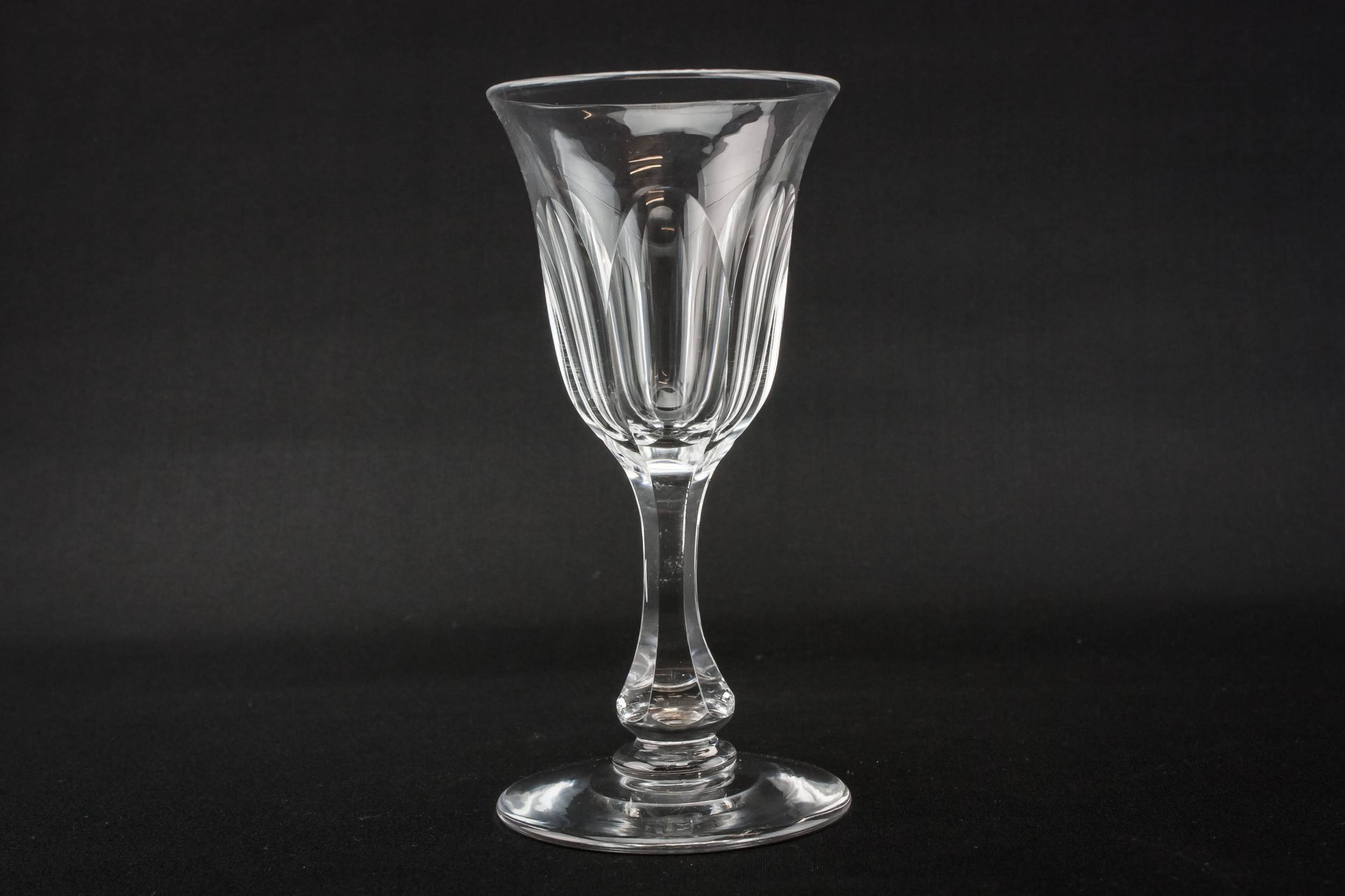 Crystal Cut Panelled — 9 large port glasses 2