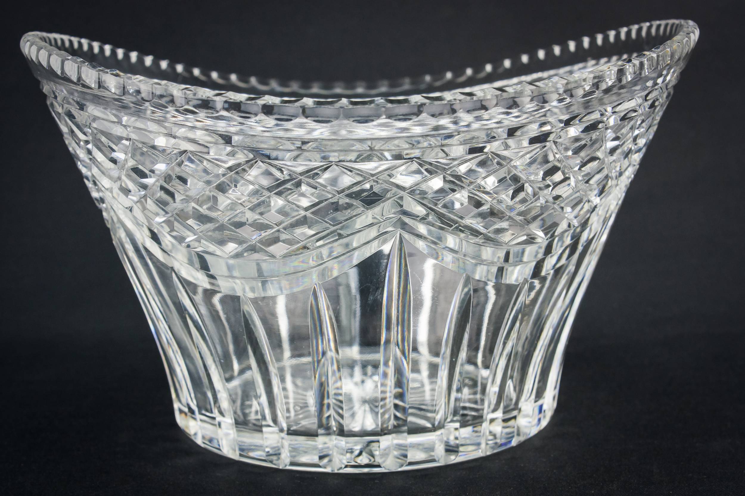 Elegant Retro Decorative — Retro glass bowl 3