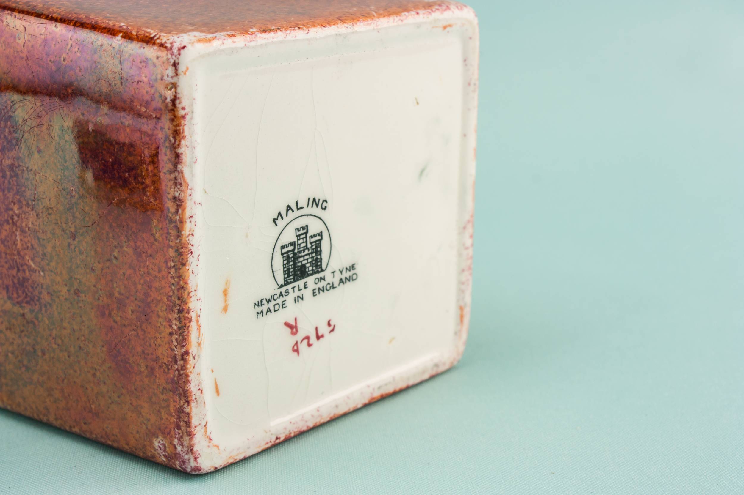 Colourful Pottery Maling — Art Deco storage jar 4