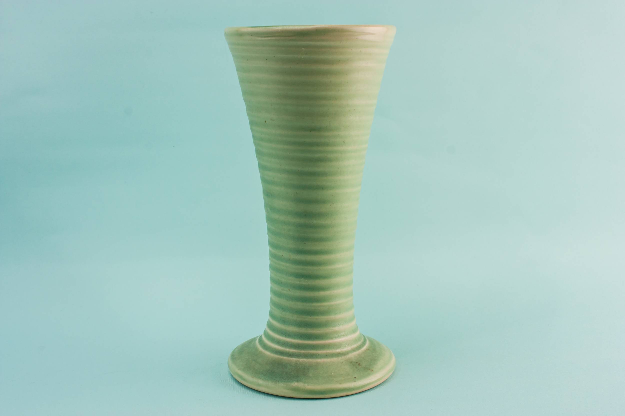 Green Pottery VASE — Modernist green vase 1