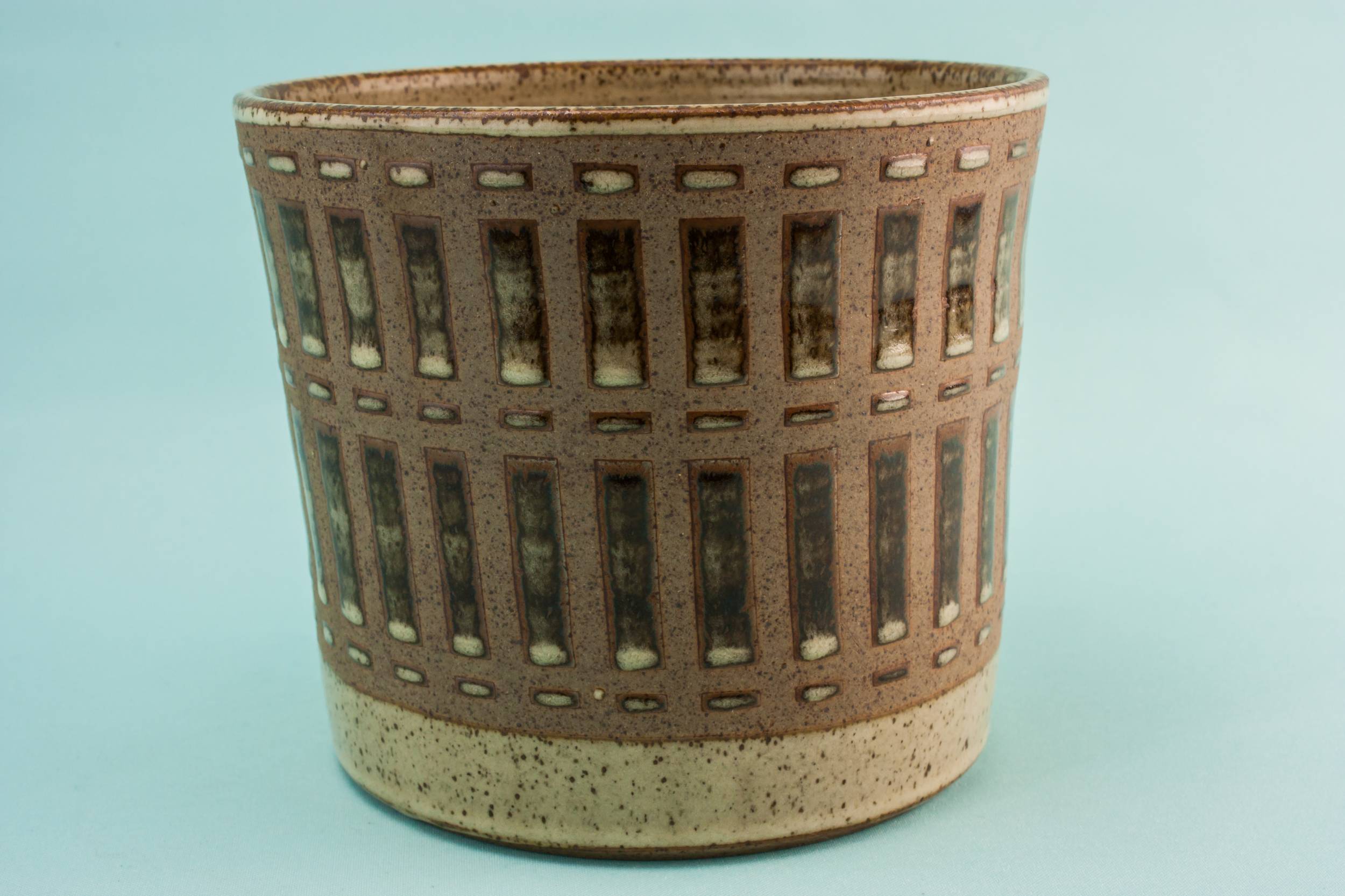 Vintage Retro Stoneware — Medium stoneware planter 1