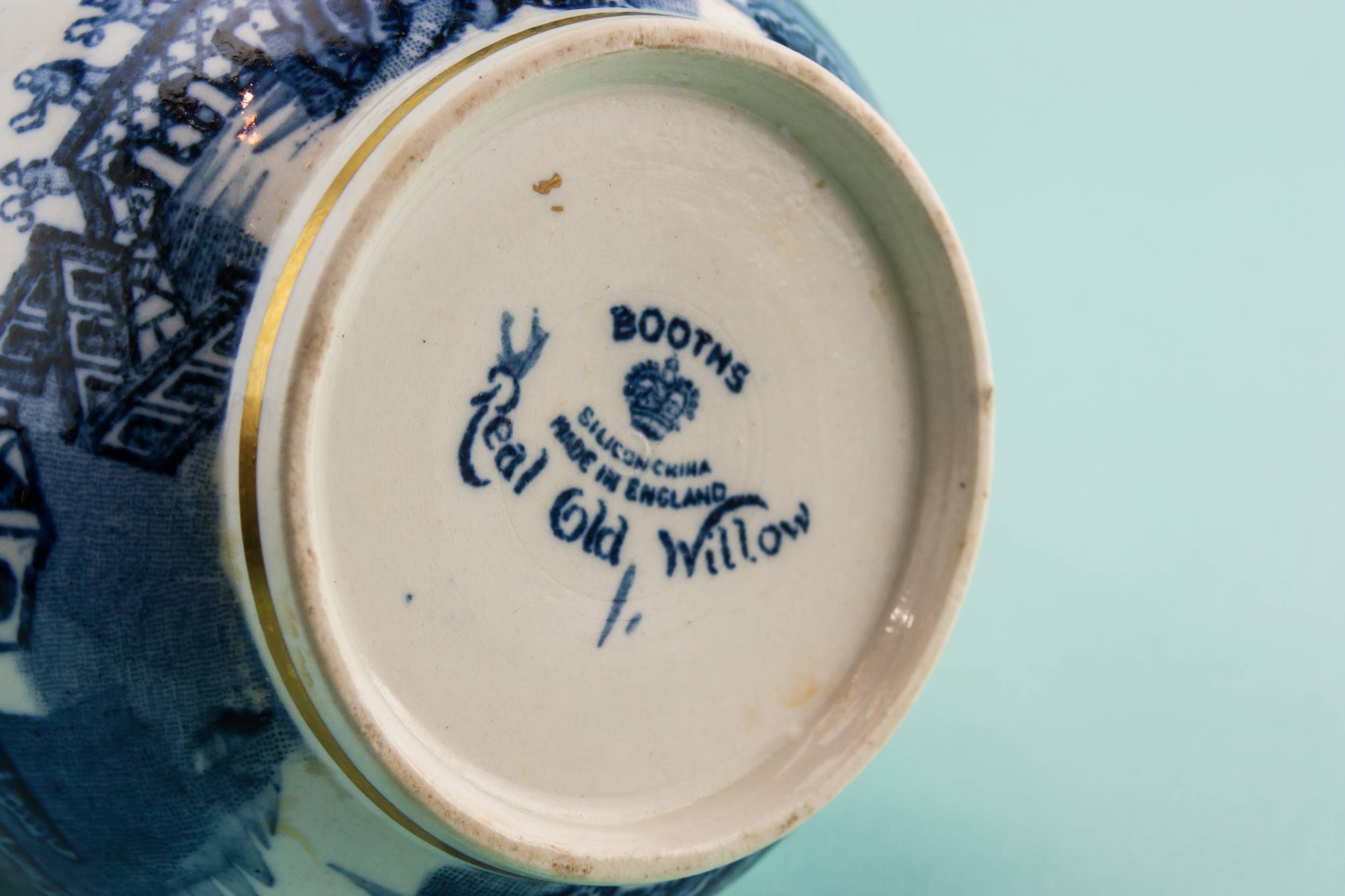 Blue And White — Willow water jug 4