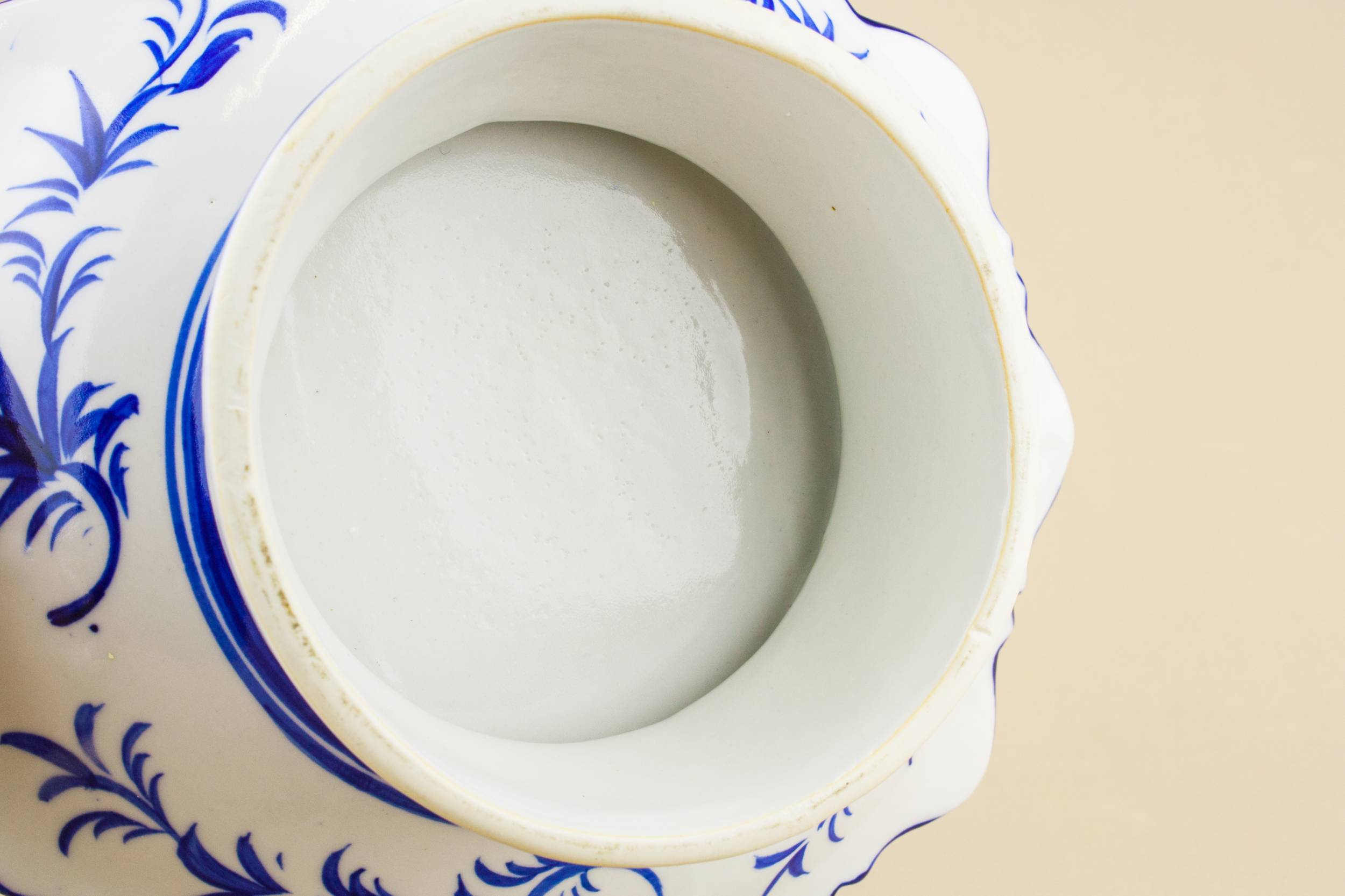 Elegant Vintage Floral — Blue and white cake stand 4