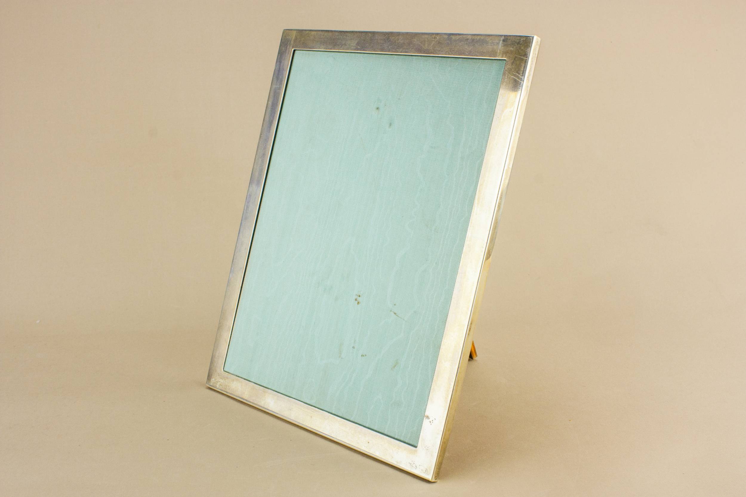 Elegant Vintage Tiffany — Tiffany silver frame 2