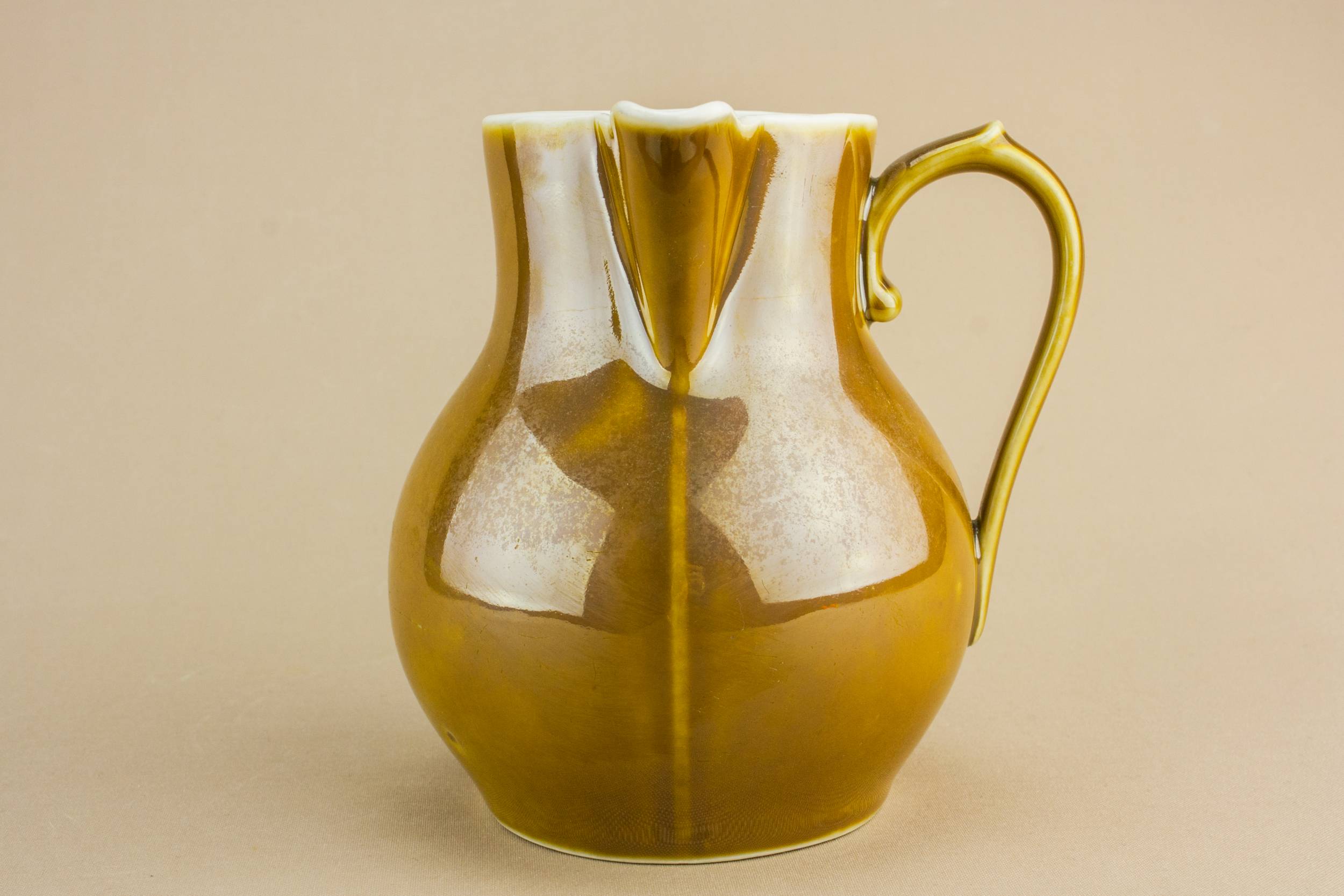 Shabby Chic Vintage — Porcelain water jug 1