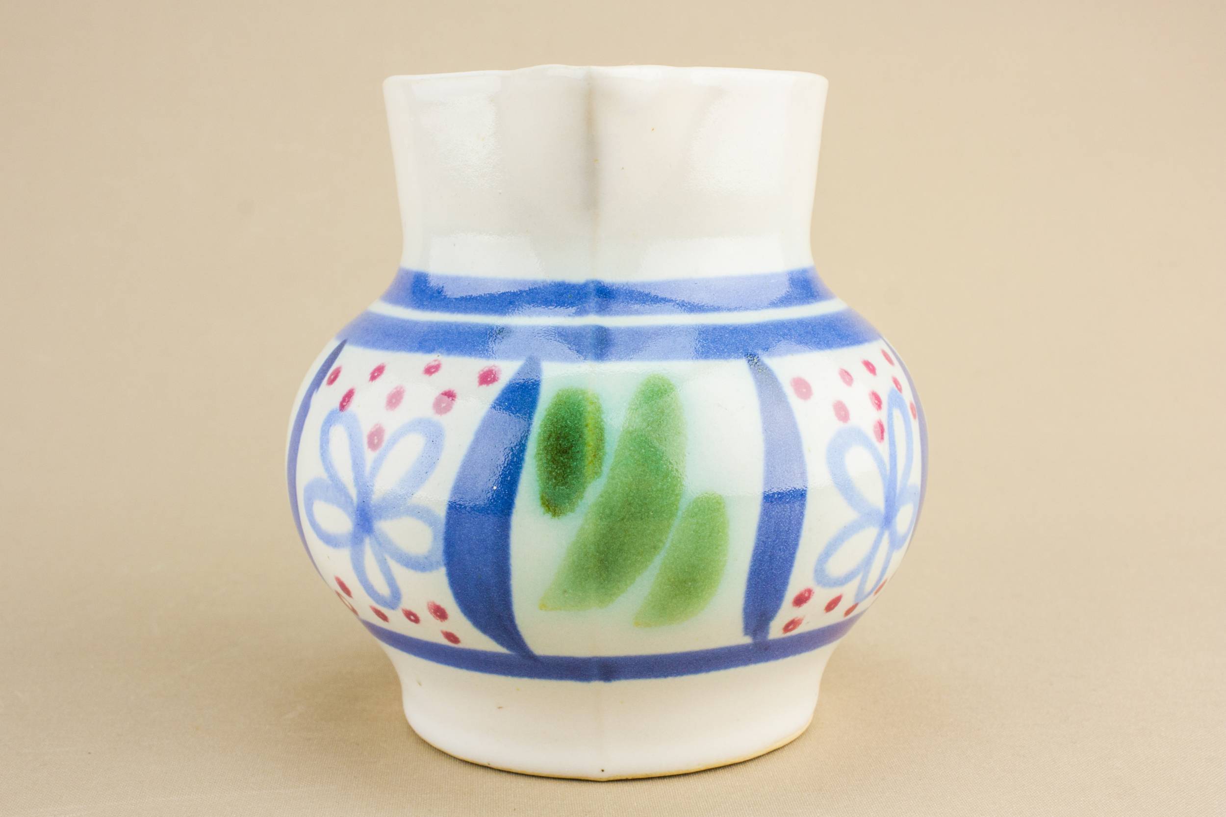 Modernist Vintage Juice — Small water jug 2