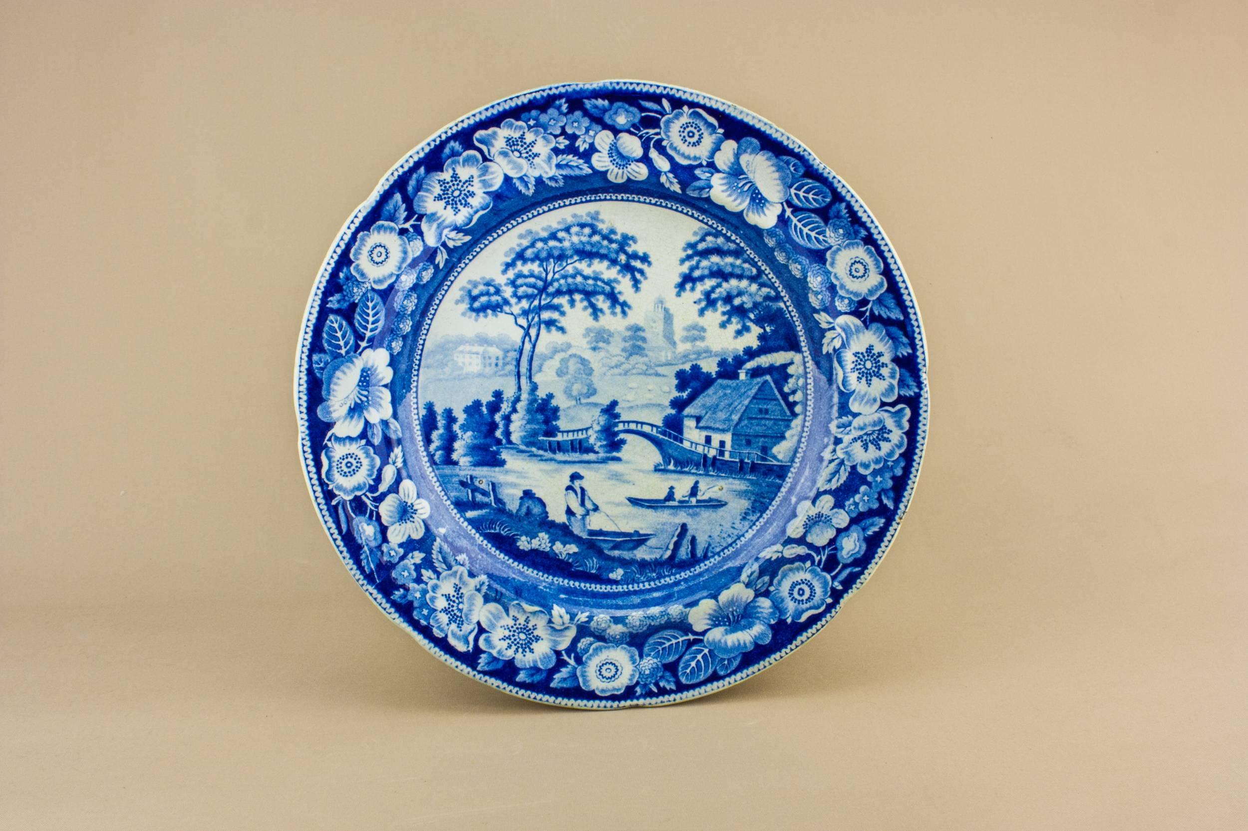 Large Beautiful Serving — Victorian pottery serving dish