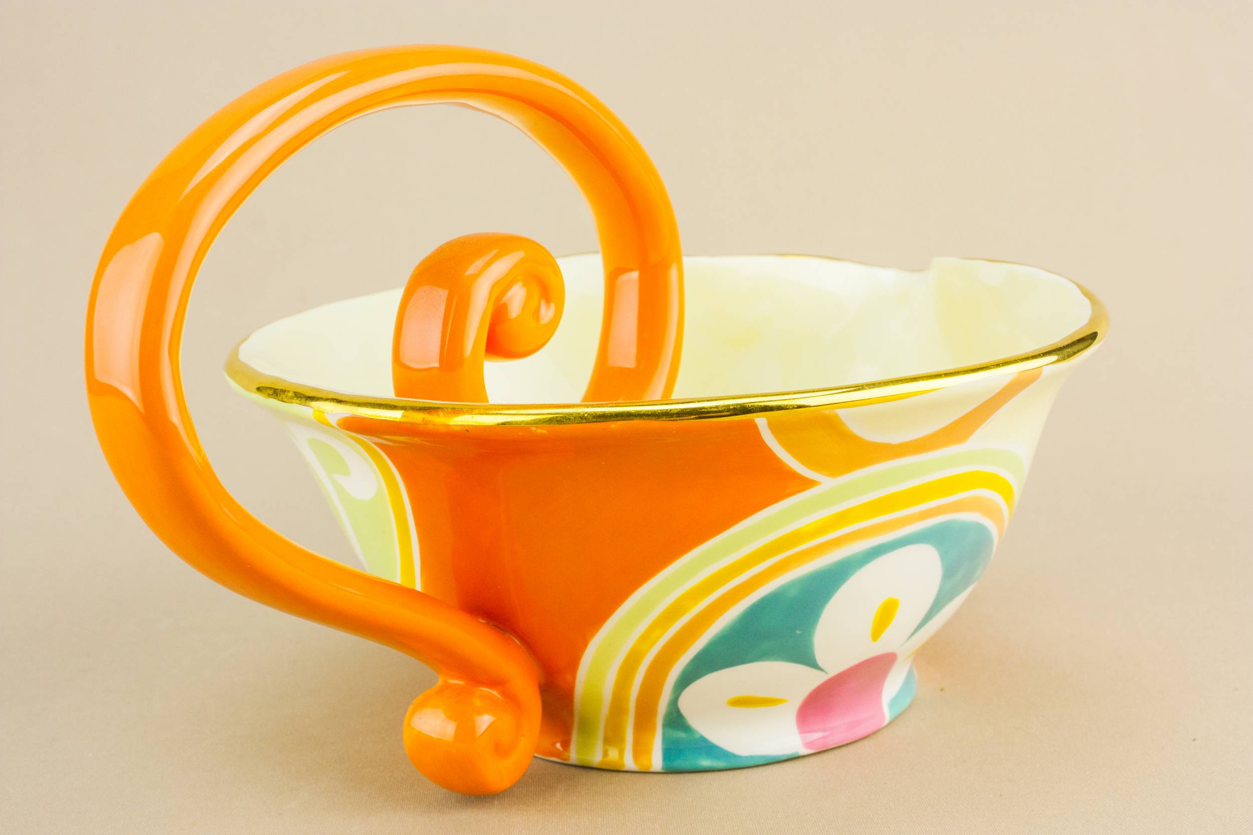 Bone China Vintage — Modernist creamer 1