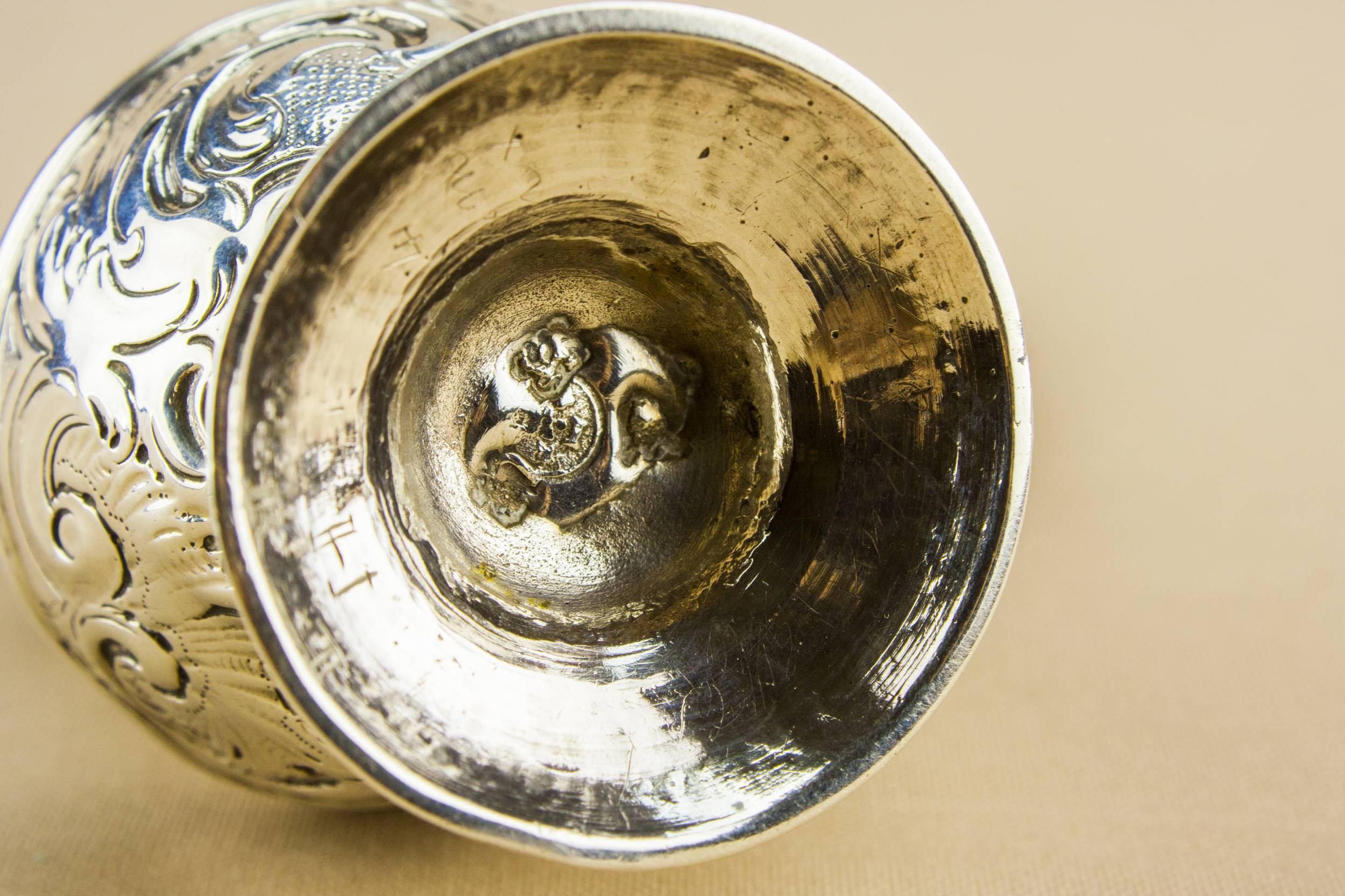 Antique Classical Medium — Silver sugar caster 5