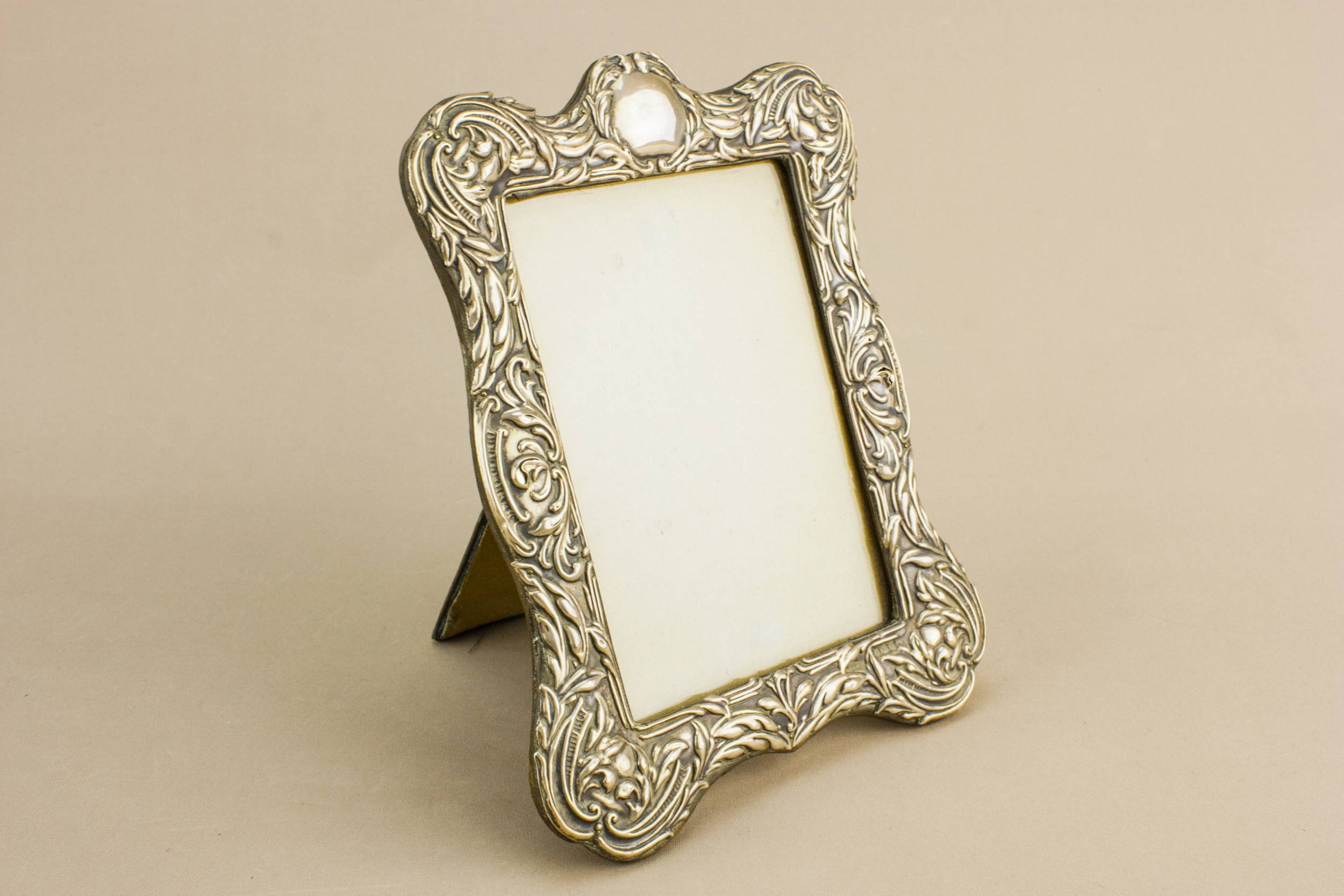 Antique Art Nouveau — Art Nouveau silver frame