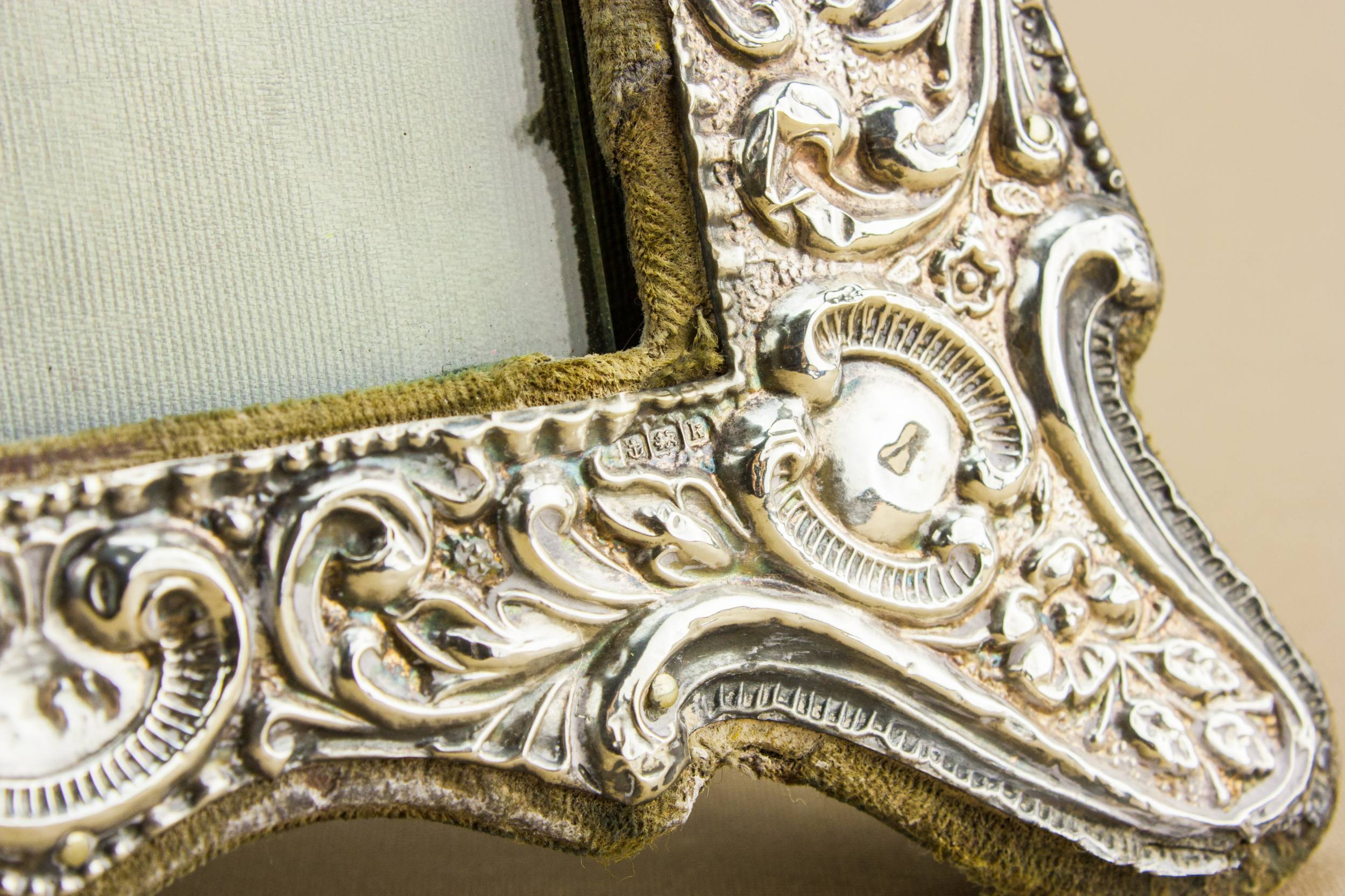 Antique Art Nouveau — Sterling silver frame 2