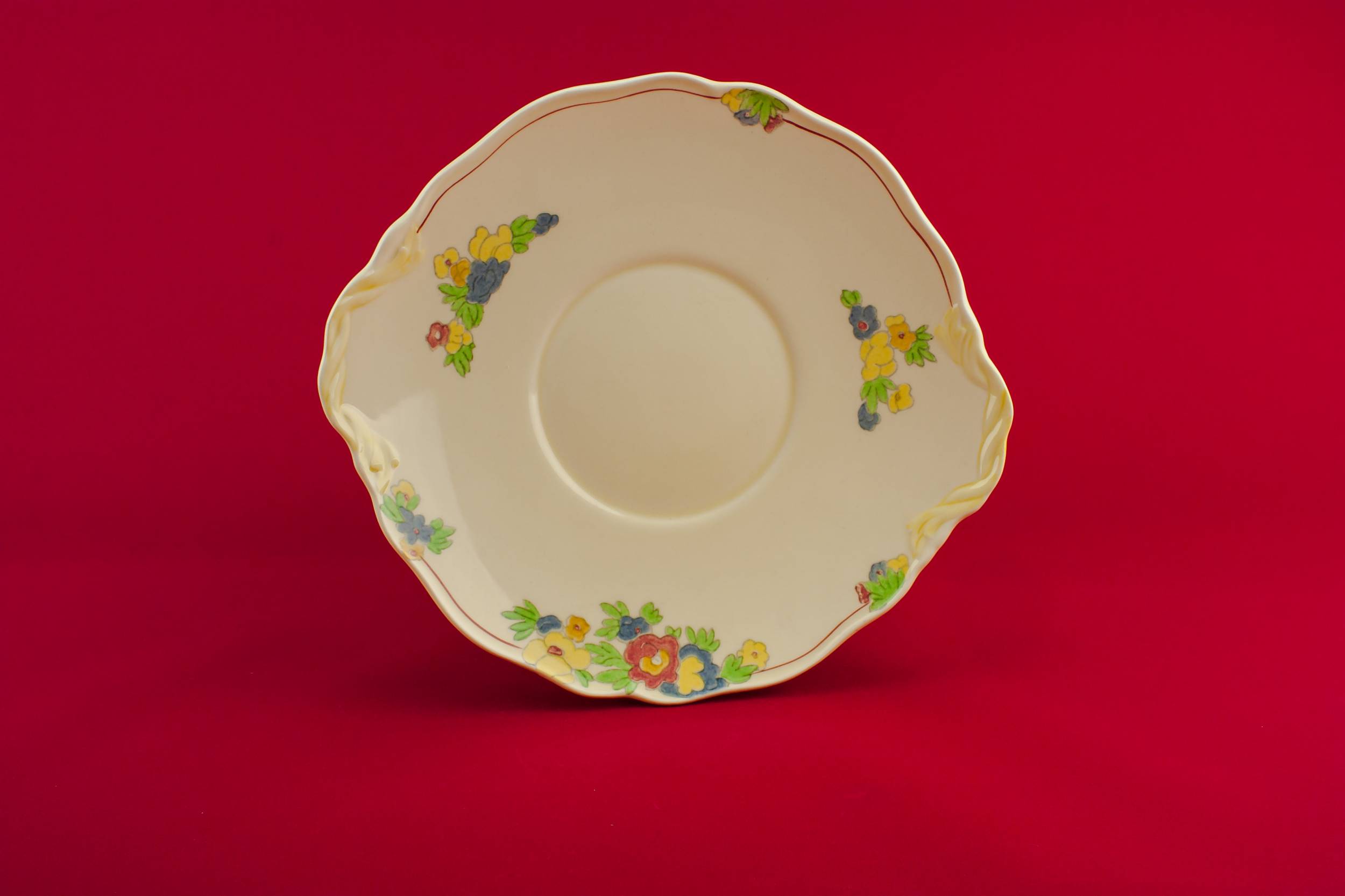 Vintage Art Deco — Art Deco pottery serving dish