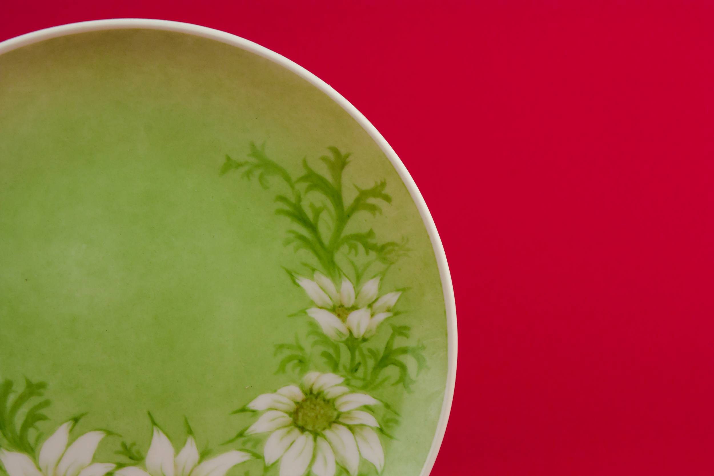 Green Stylish Floral — Retro bone china serving dish 1