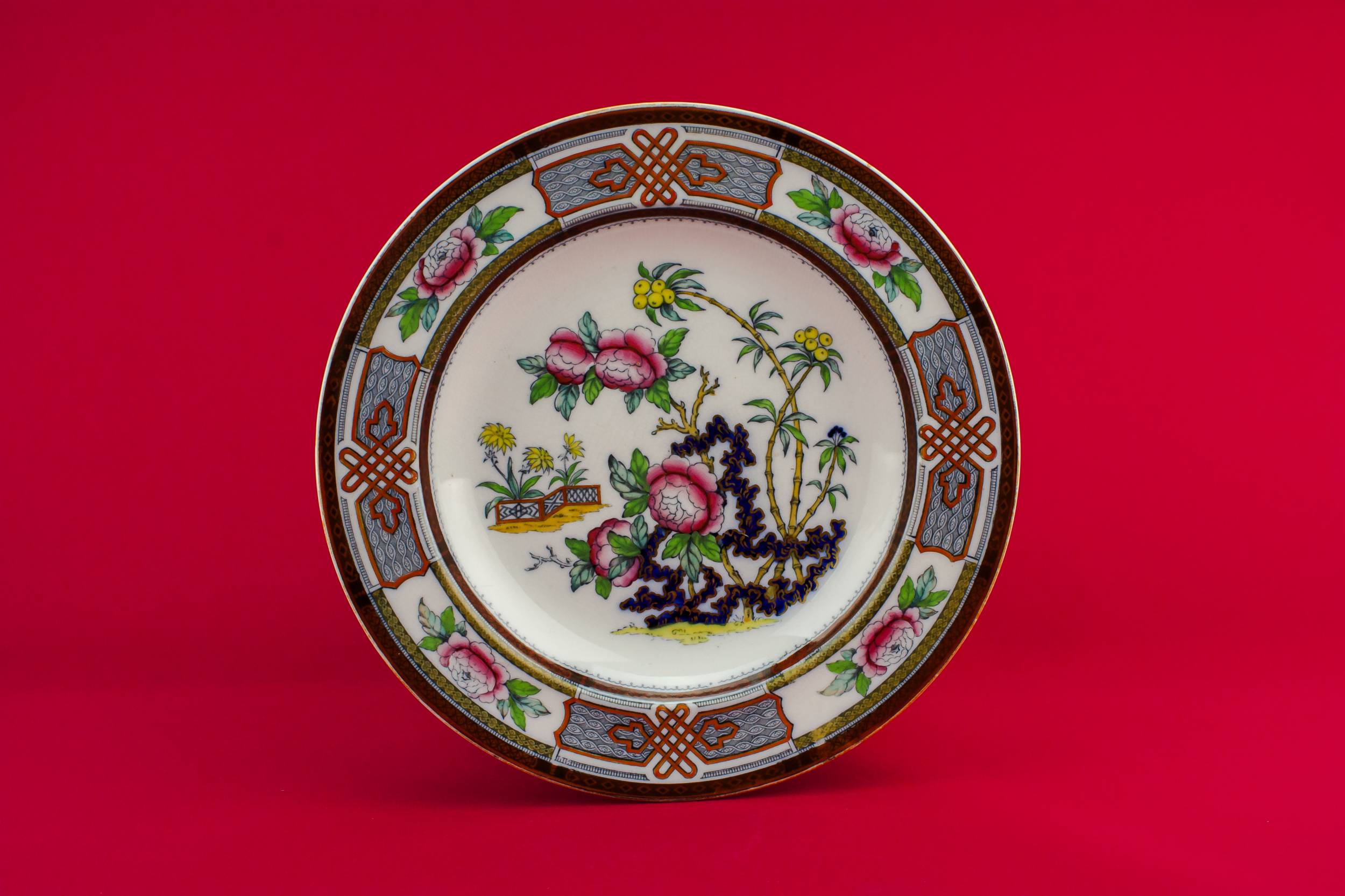 Elegant Victorian Floral — Colourful serving dish