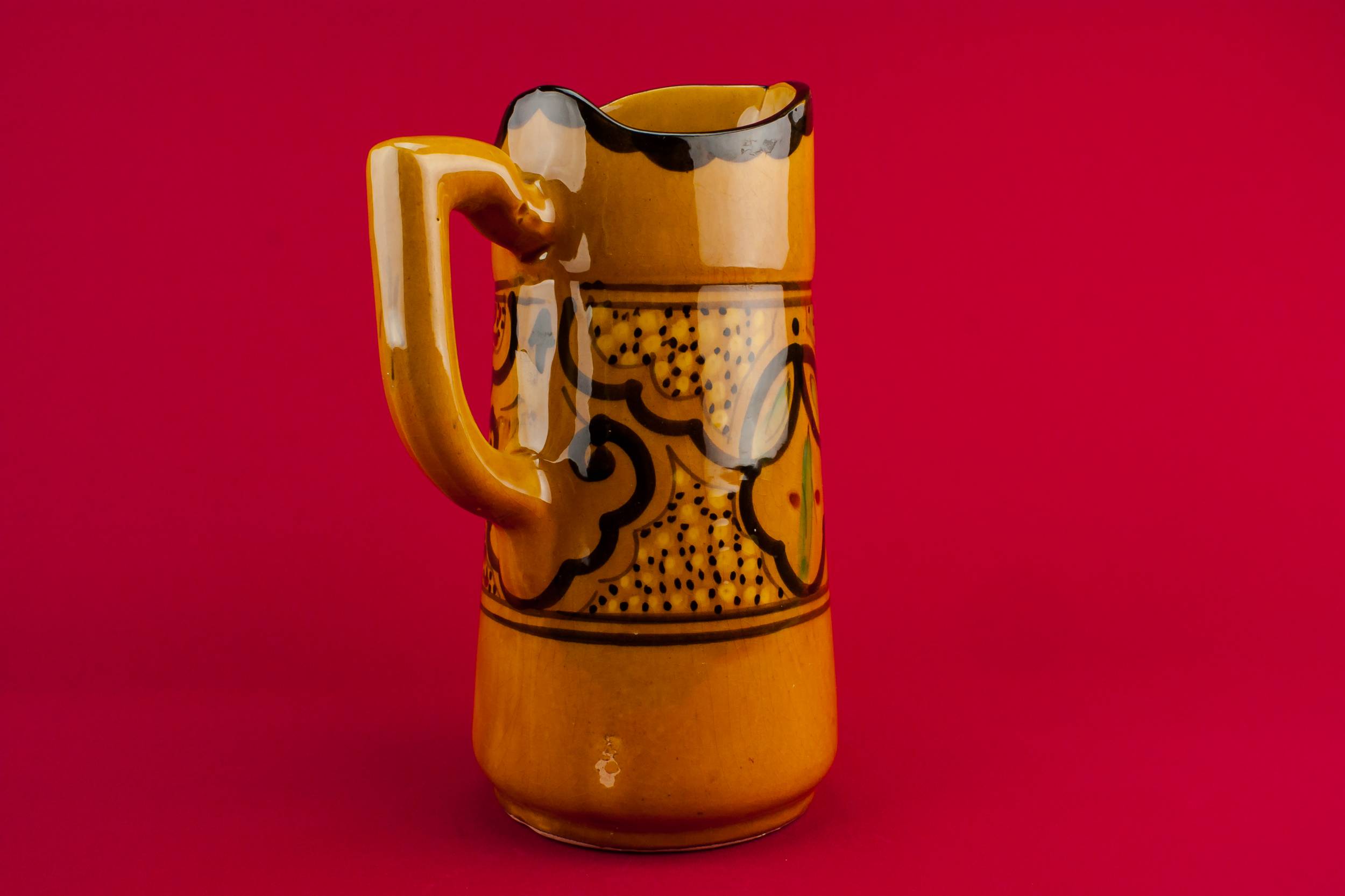 Elegant Modernist Pottery — Painted pottery jug 1
