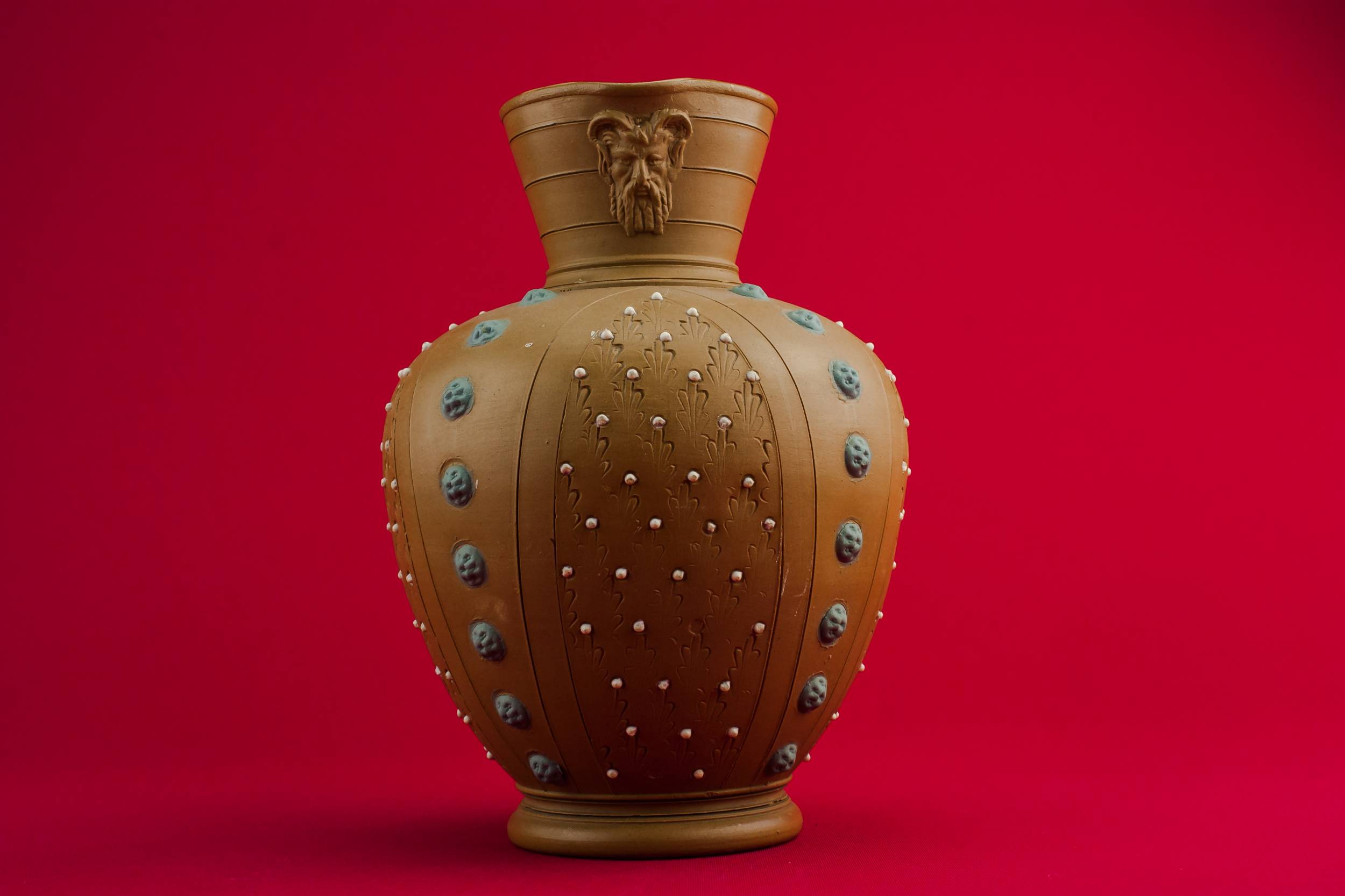 Antique 0.5L Stoneware — Aesthetic Movement water jug 2