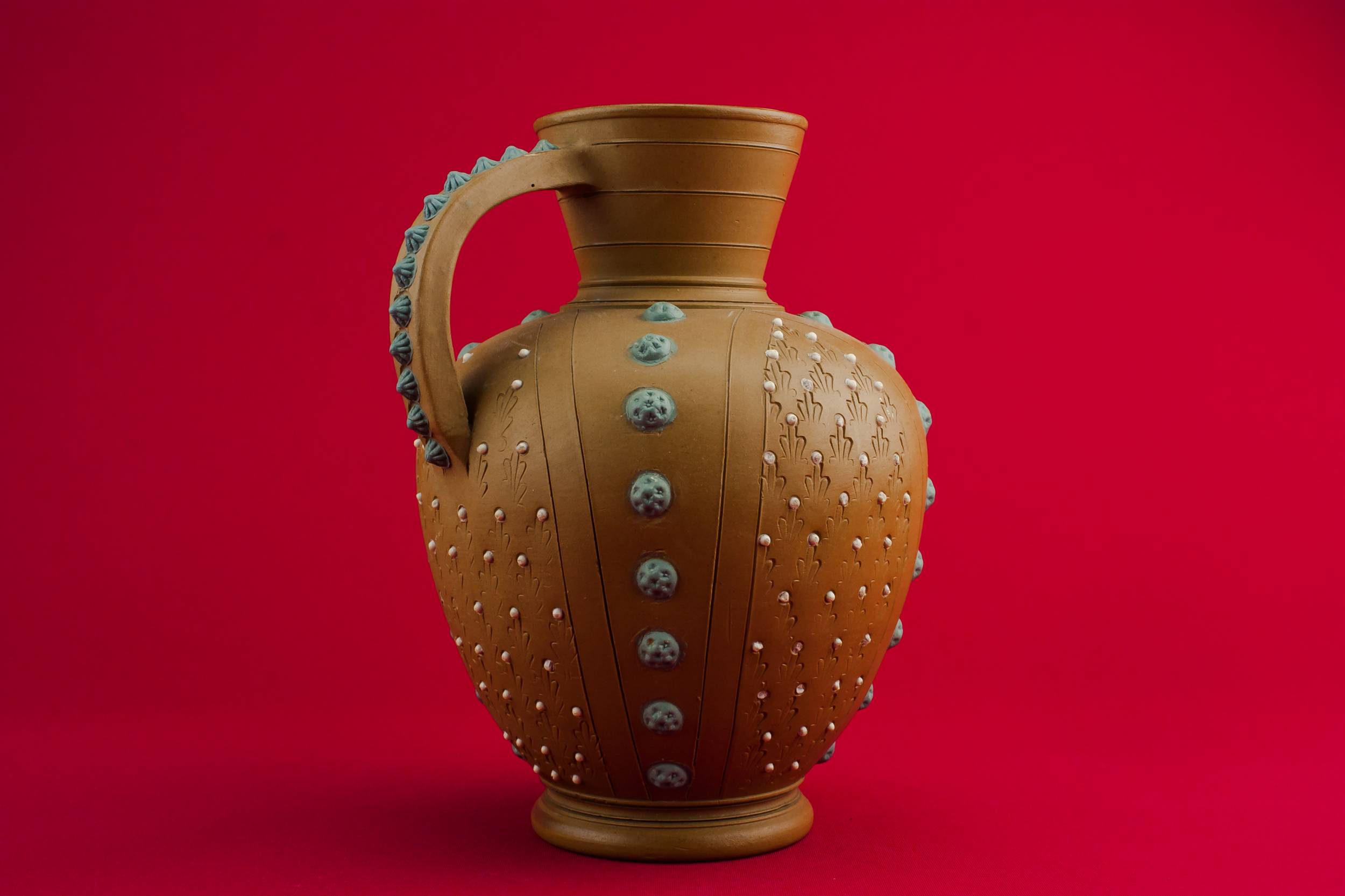 Antique 0.5L Stoneware — Aesthetic Movement water jug 1
